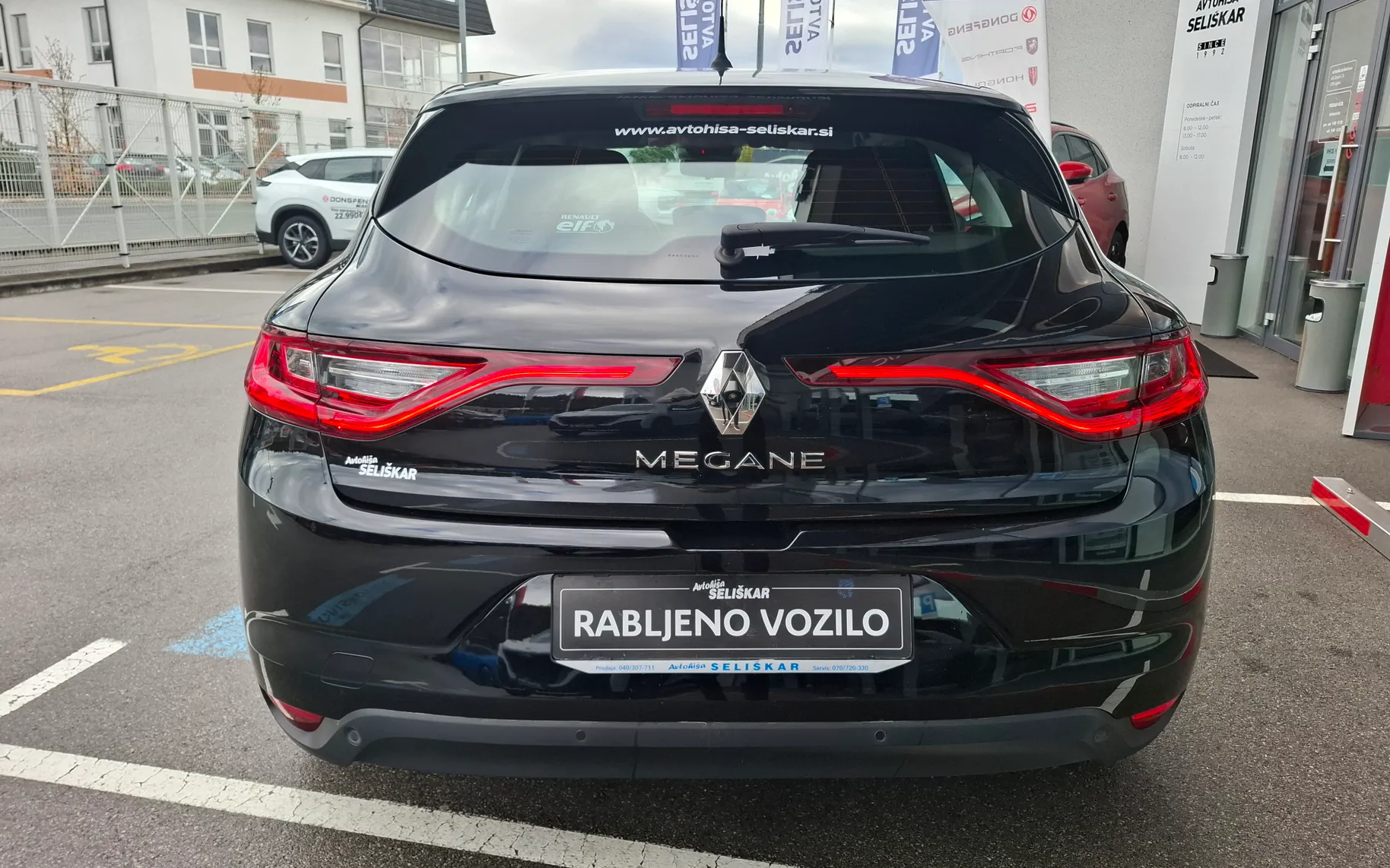 Zunanja slika - Renault Megane Limousine - 1.3 16V - LEPO OHRANJEN - ZNANA SERVISNA ZGOD. - 6