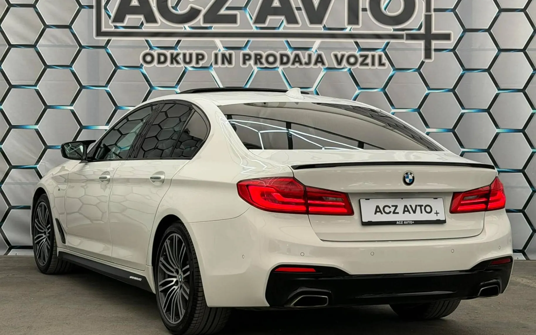 Zunanja slika - BMW serija 5: - 520XD•AUT•M PAKET•ŠIBEDAH•XENON+LED•VIRTUAL•NAVI• - 6