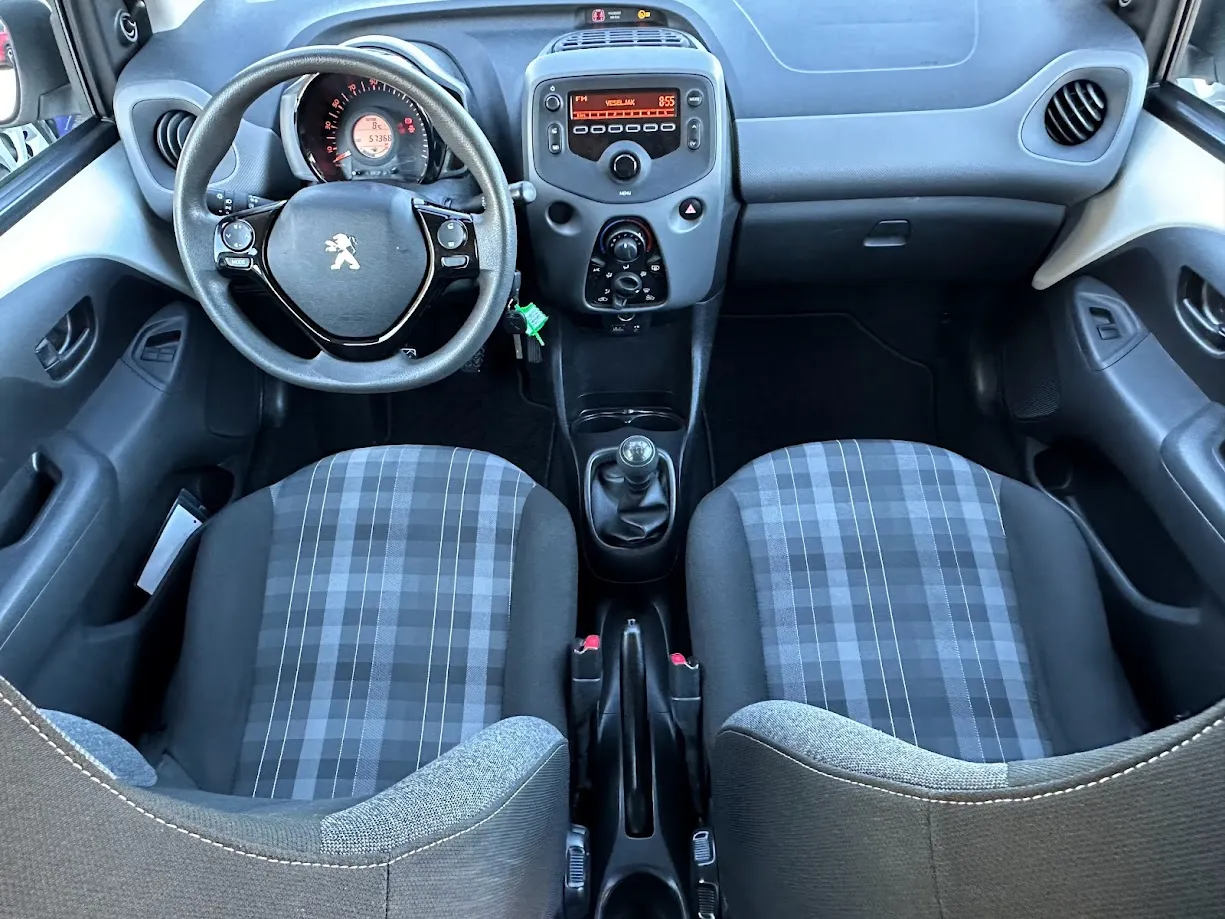 Notranja slika - Peugeot 108 - 108 - 28