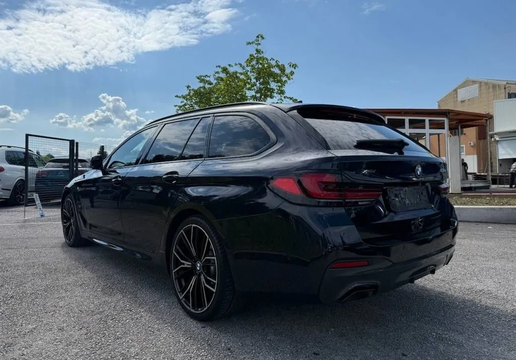 Zunanja slika - BMW serija 5 Touring: - 530e xDrive M VELIKO OPREME - 2