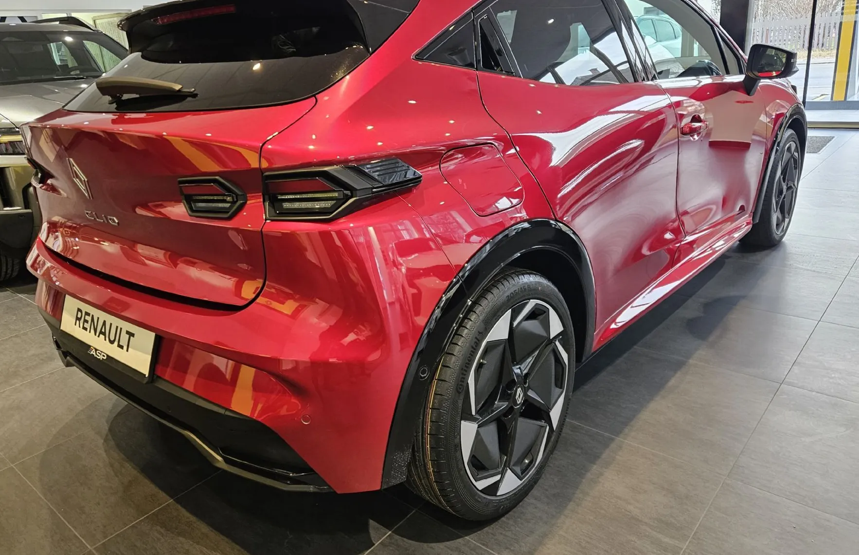 Zunanja slika - Renault Clio - techno TCE 115 - 4