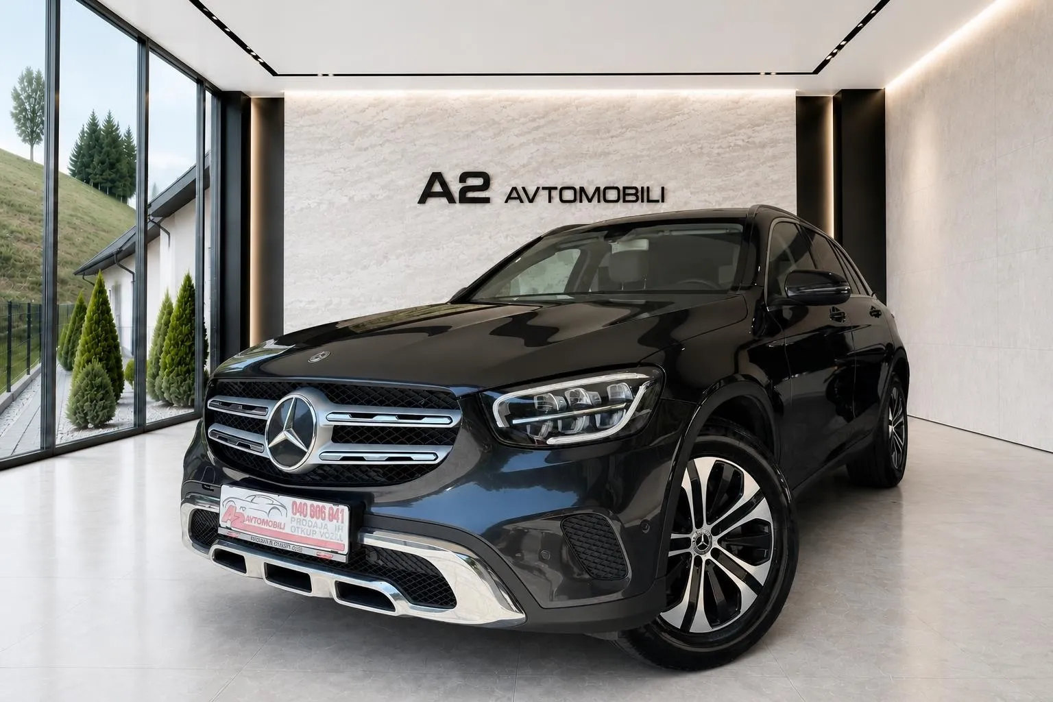 Notranja slika - Mercedes-Benz GLC-Razred - GLC 200 d  Avt.-LED ŽAROMETI-KAMERA-NAVI-PDC- - 8