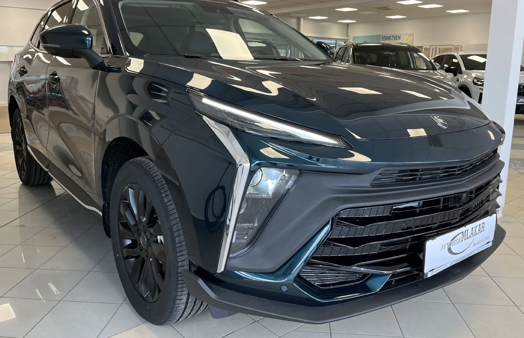 Zunanja slika - Forthing Forthing T5 EVO - T5 Evo 1.5 T-GDI LUXURY - NA ZALOGI - my 2025 - - 1