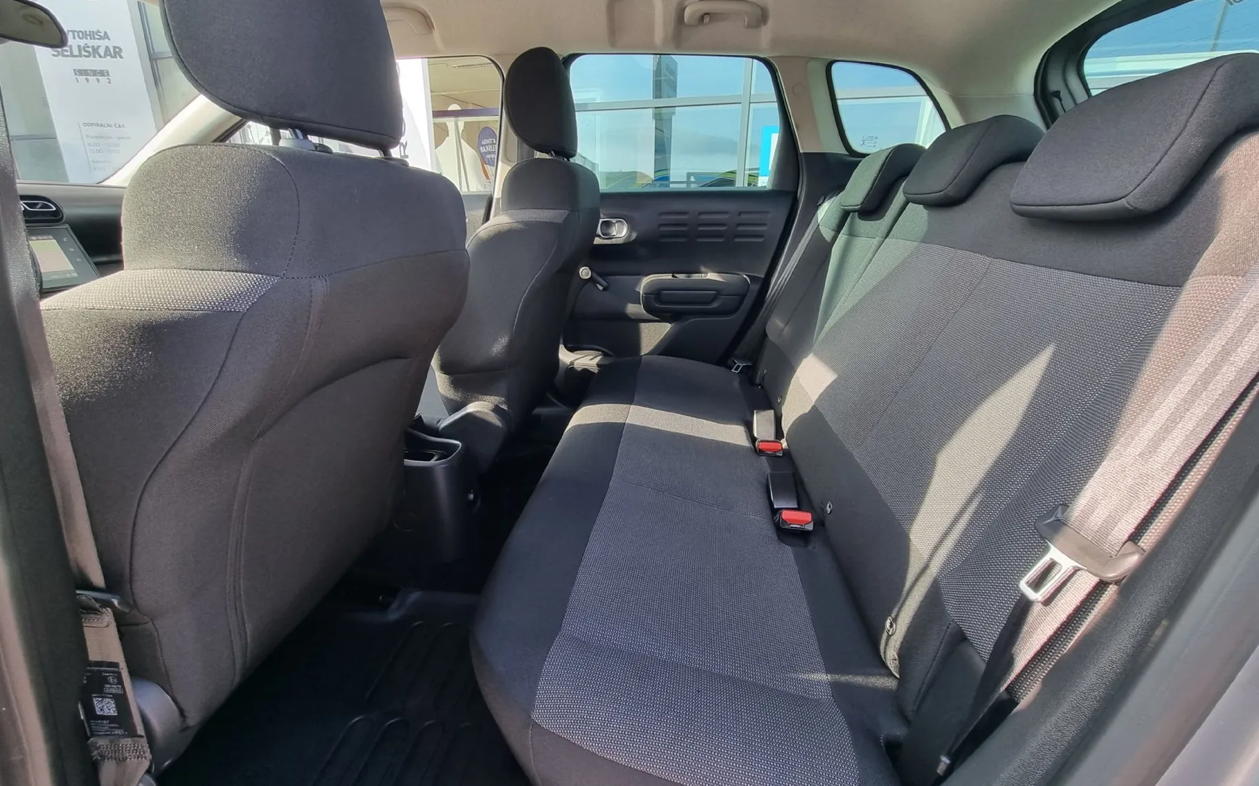Zunanja slika - Citroën C3 Aircross - Feel 1.5 BlueHDi  - SLOVENSKO POREKLO + 2.LASTNIK - 9