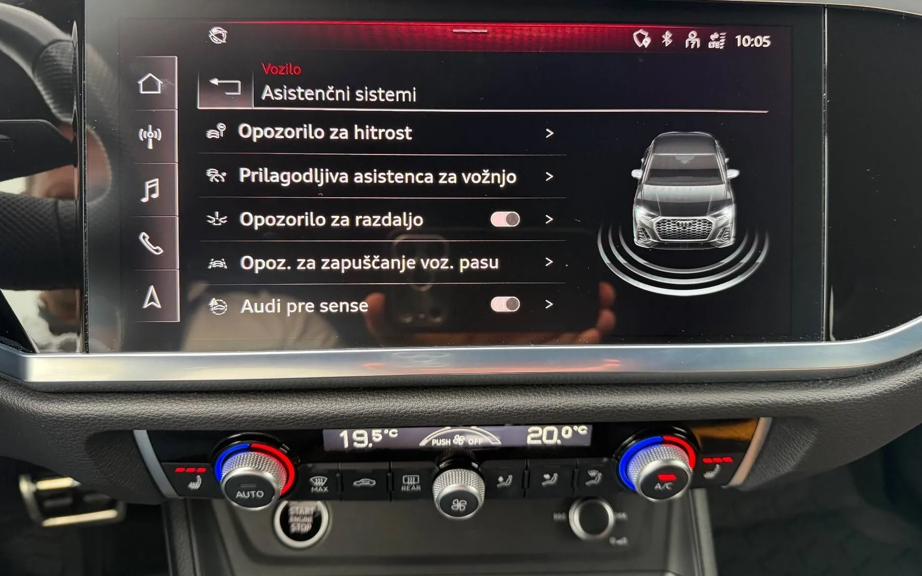 Notranja slika - Audi Q3 Sportback - 2.0 TDI S-line S-tronic-SLO-ACC-LED-Virtual-Navi - 12