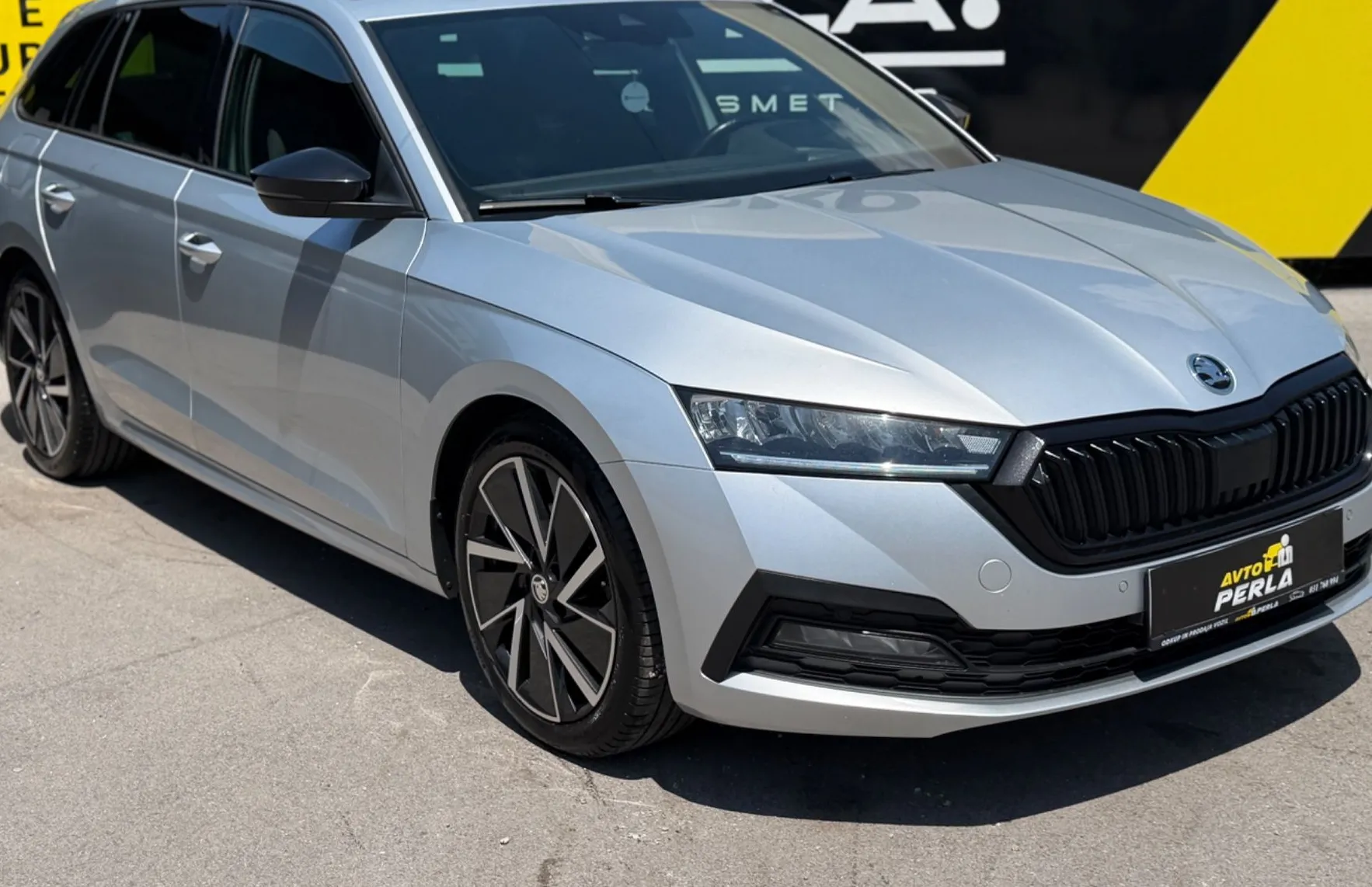 Zunanja slika - Škoda Octavia - 4x4 2.0 TDI Sportline DSG-WEBASTO-HEAD UP-ALU 18 - 3