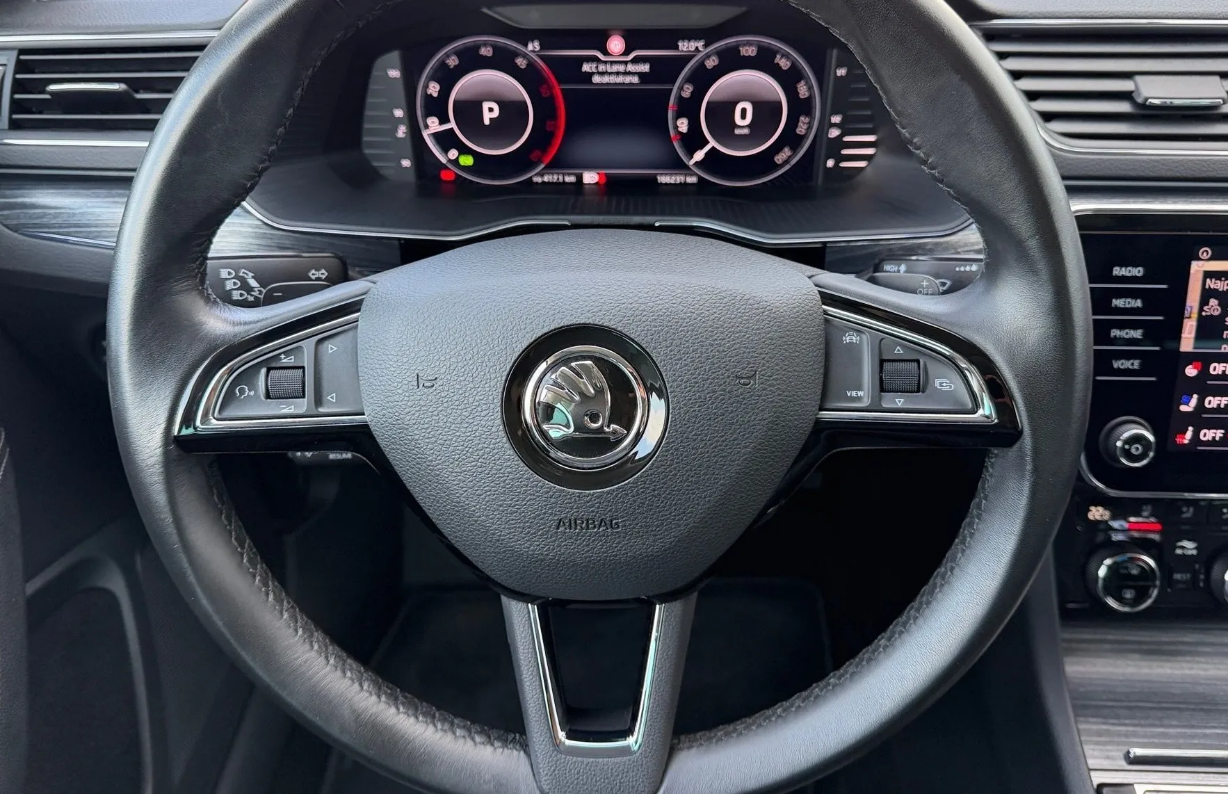 Zunanja slika - Škoda Superb - 2.0 TDI Style Combi DSG ... - 8