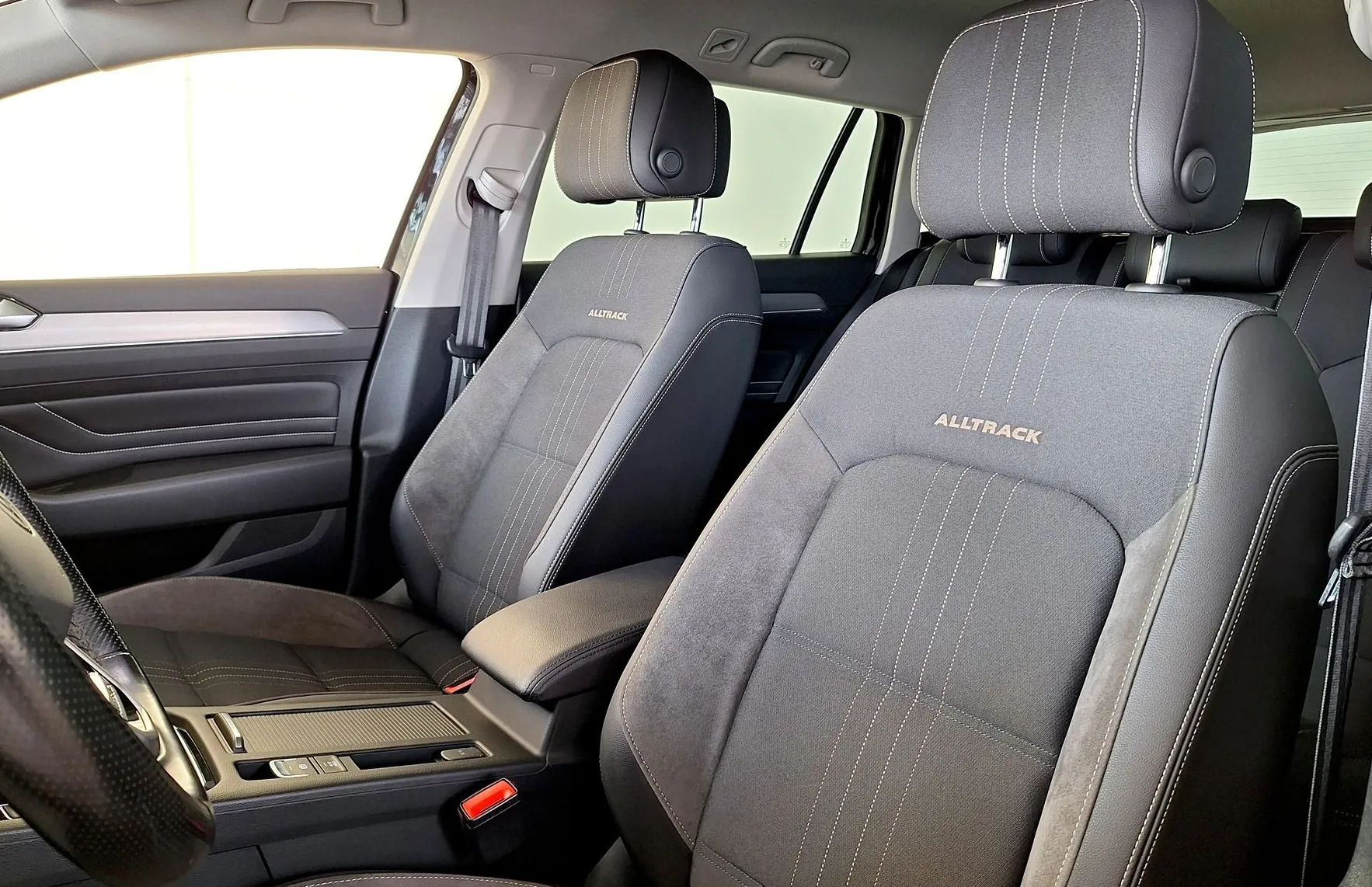 Zunanja slika - Volkswagen Passat - Alltrack 2.0 TDI 4MOTION Alltrack•VL.KLJUKA•WEBASTO•IQ LED - 14