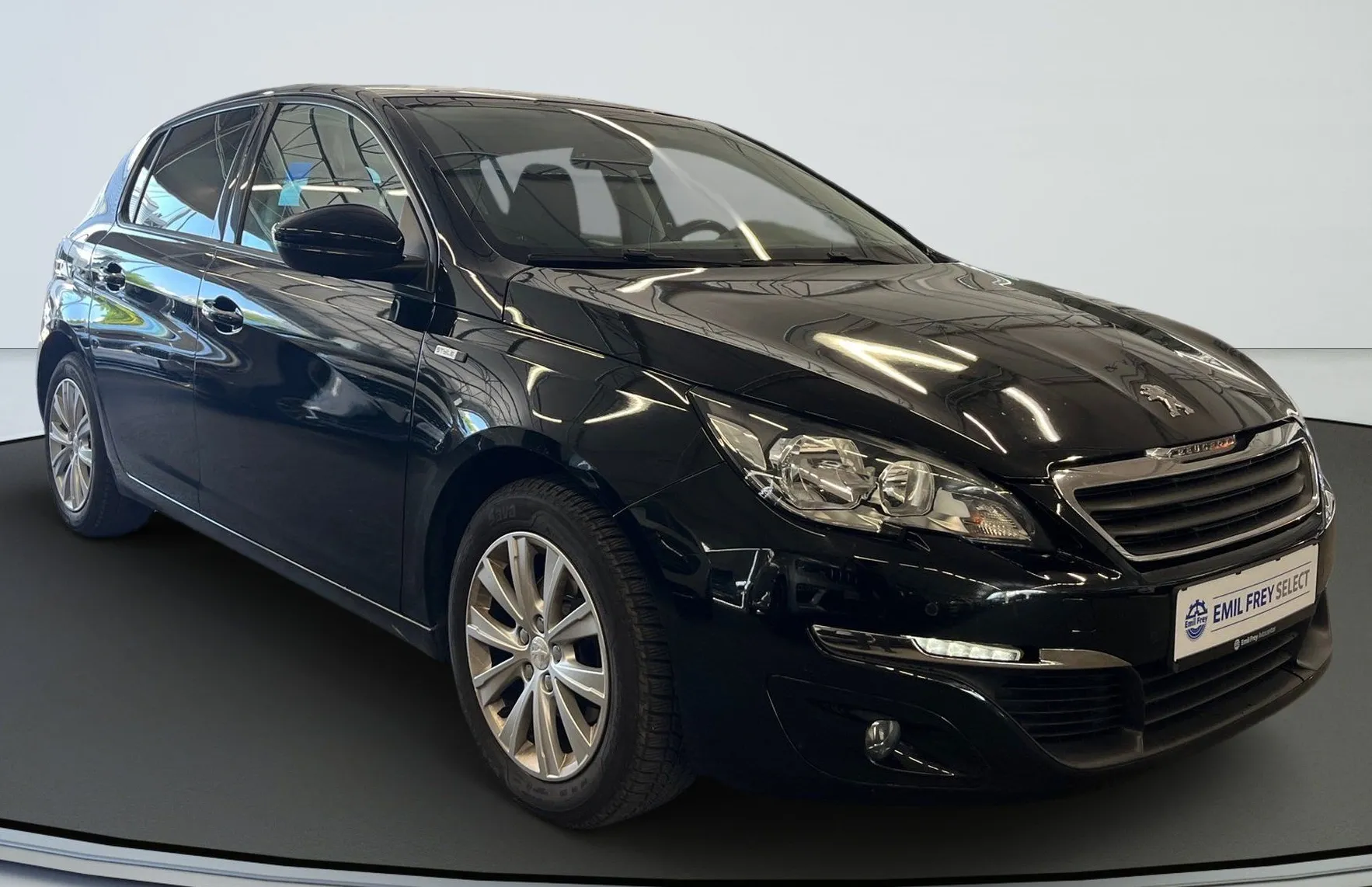 Zunanja slika - Peugeot 308 - 1.2 e-THP PureTech Style - 2