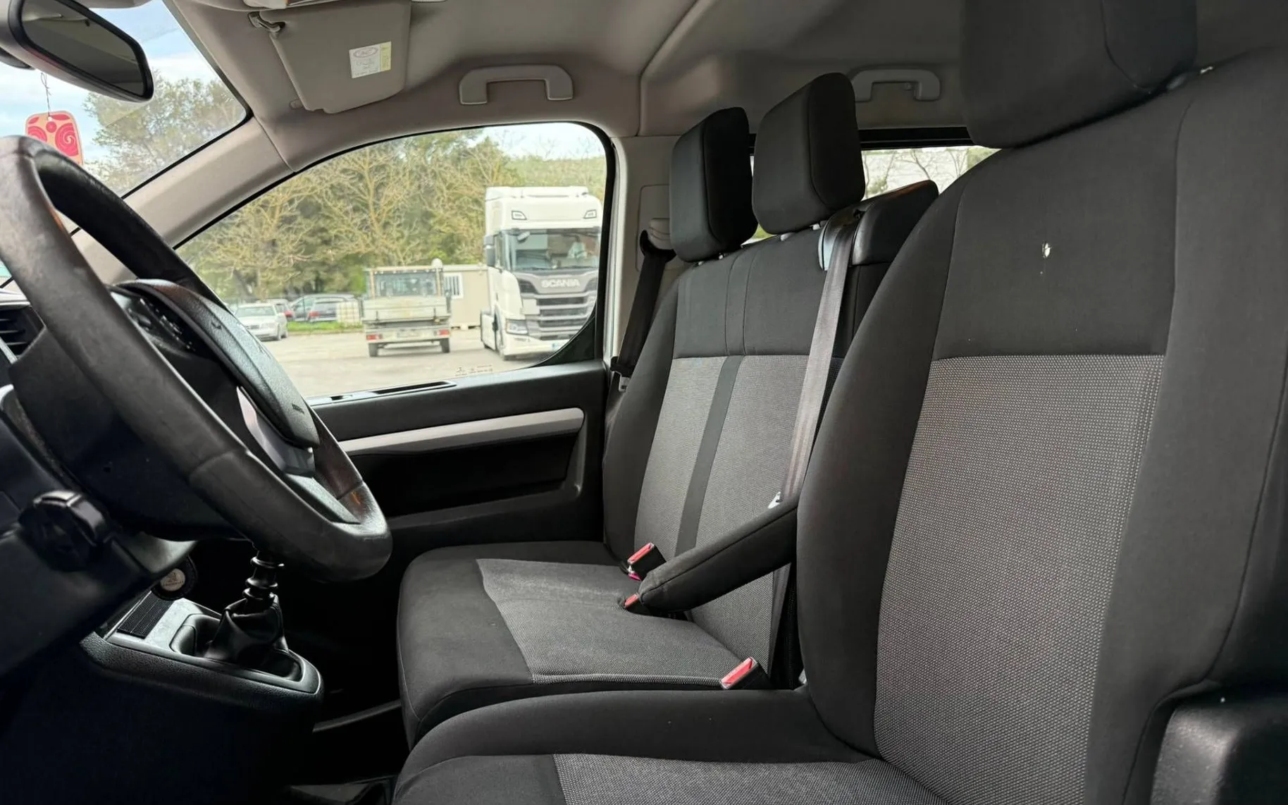 Notranja slika - Peugeot Traveller - 2.0 HDI 9-SEDEZEV... IZKAZAN DDV... - 10