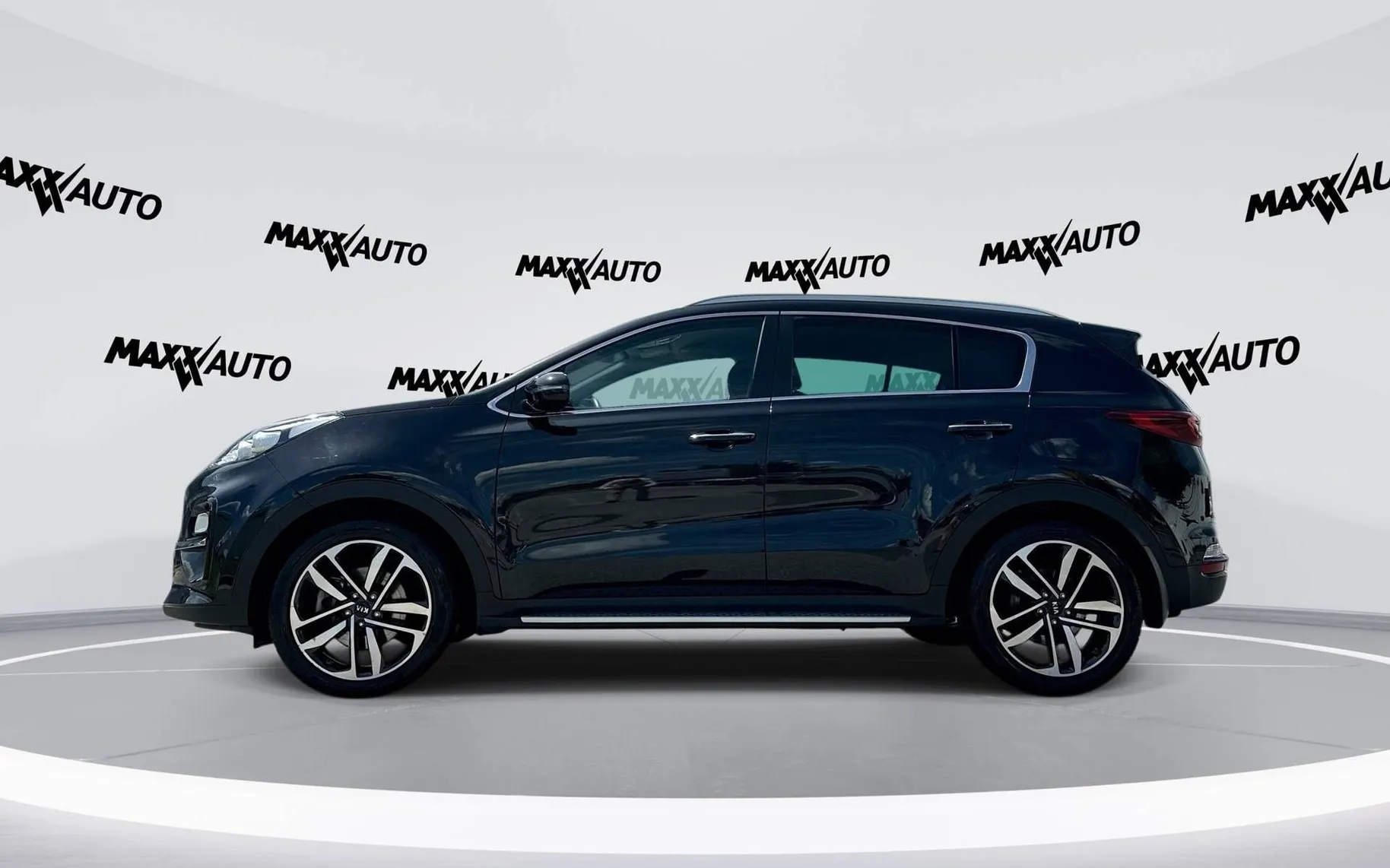 Notranja slika - KIA Sportage - 1.6 CRDI EX Fresh ISG - 8