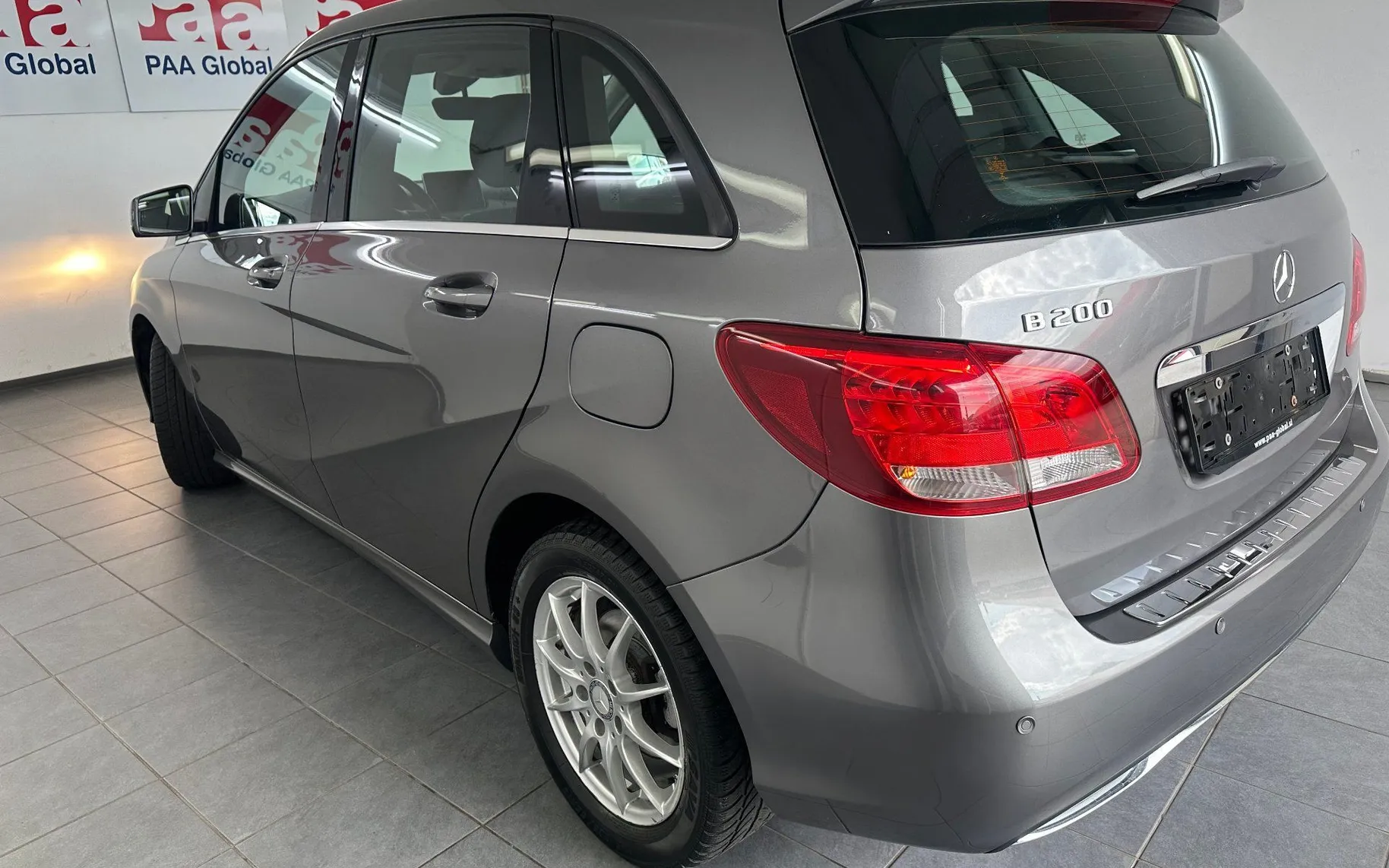 Zunanja slika - Mercedes-Benz B-Razred - B 200 BENCIN 1.6 SLOVENSKI.SAMO 104.000 KM - 11