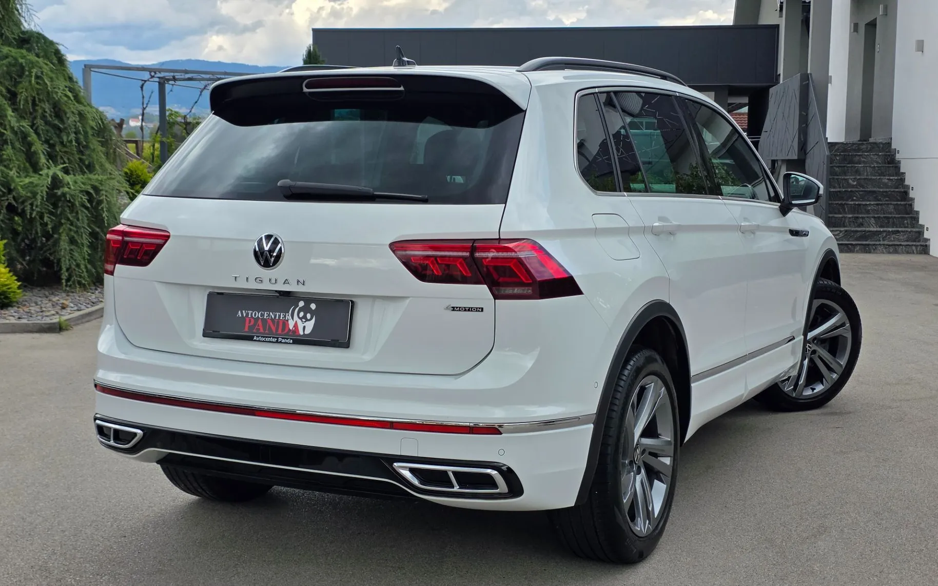 Zunanja slika - Volkswagen Tiguan - 4motion 2,0 TDI BMT R-Line DSG - 4