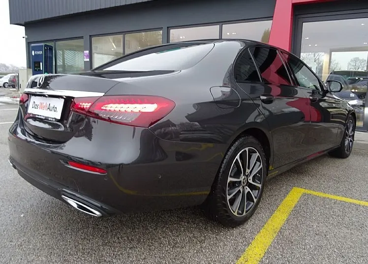 Zunanja slika - Mercedes-Benz E-Razred - E 220 d 9G TRONIC 200KM - LED - NAVI - 18 COL - - 5