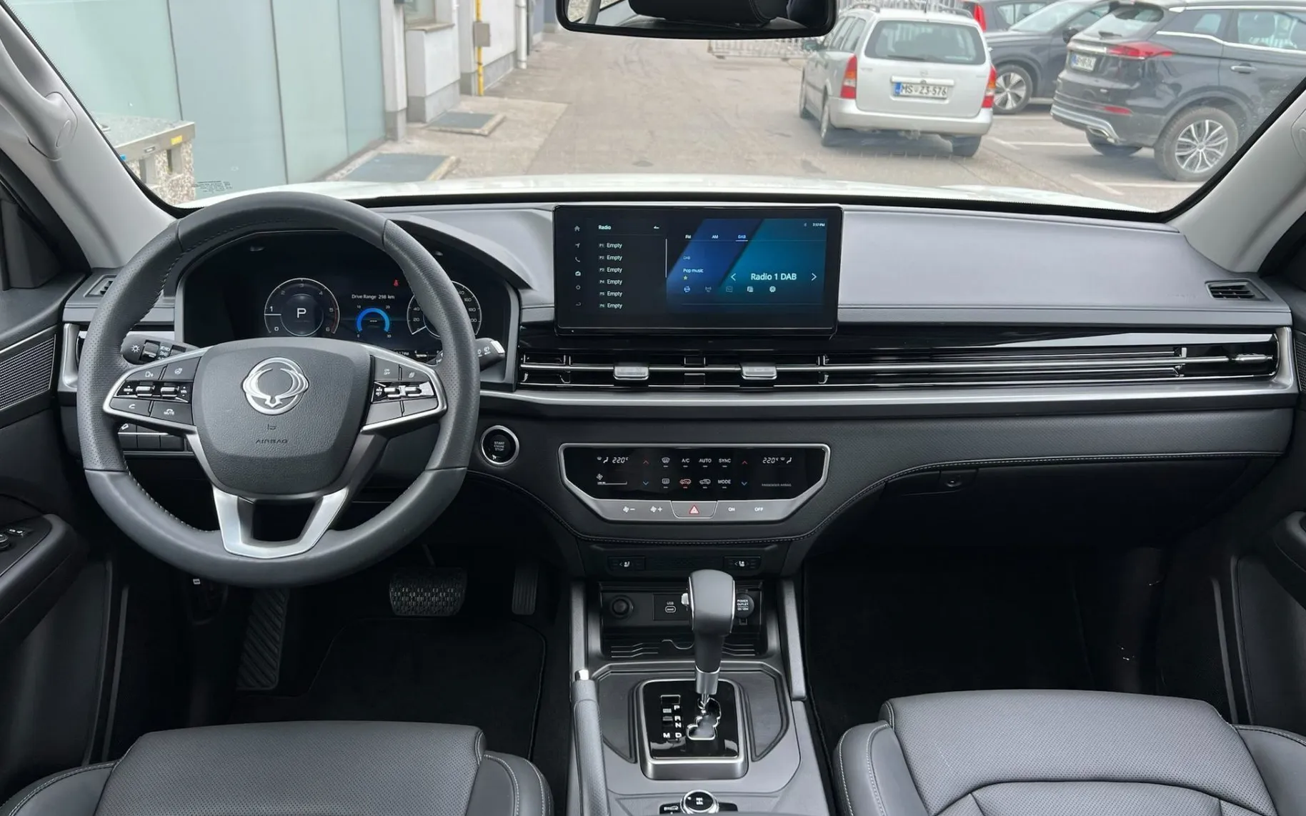 Zunanja slika - KG Mobility Musso - Grand 2.2 XDi 4WD Ultimate AT-PDC- - 13