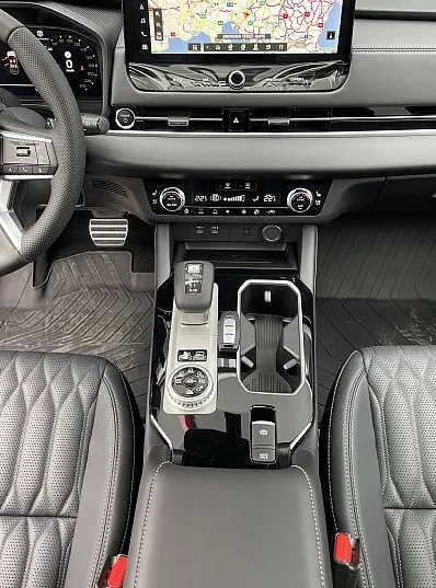 Zunanja slika - Mitsubishi Outlander - 2.4 PHEV Instyle Auto - 9