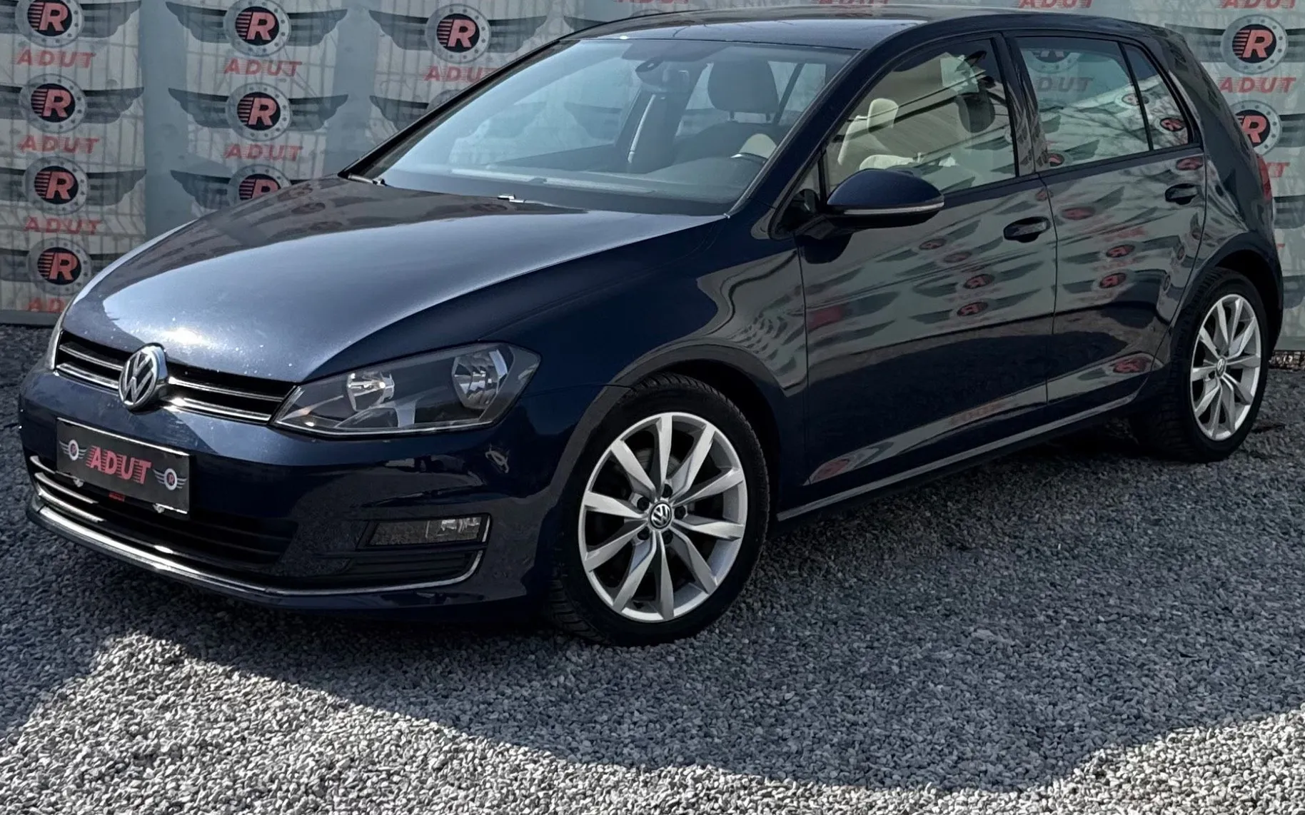 Zunanja slika - Volkswagen Golf - 1.6 TDI BlueMotion Tech Comfort.77kW - 3