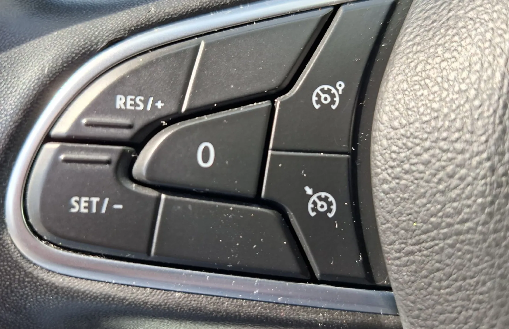 Zunanja slika - Renault Mégane - Megane INTENS 1.5 BluedCi EDC - 13