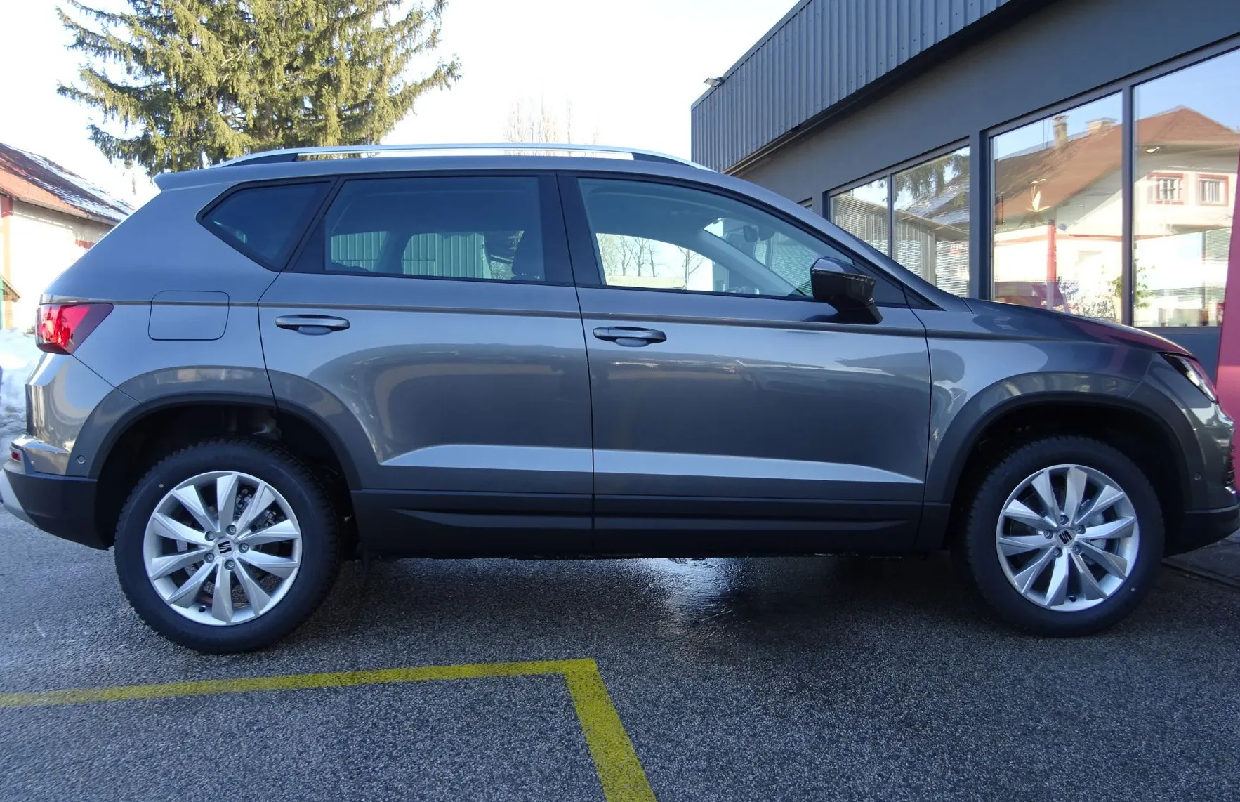 Zunanja slika - Seat Ateca - 1.5 TSI DSG 150KM  STYLE EDITION - VL. KLJUKA - - 3
