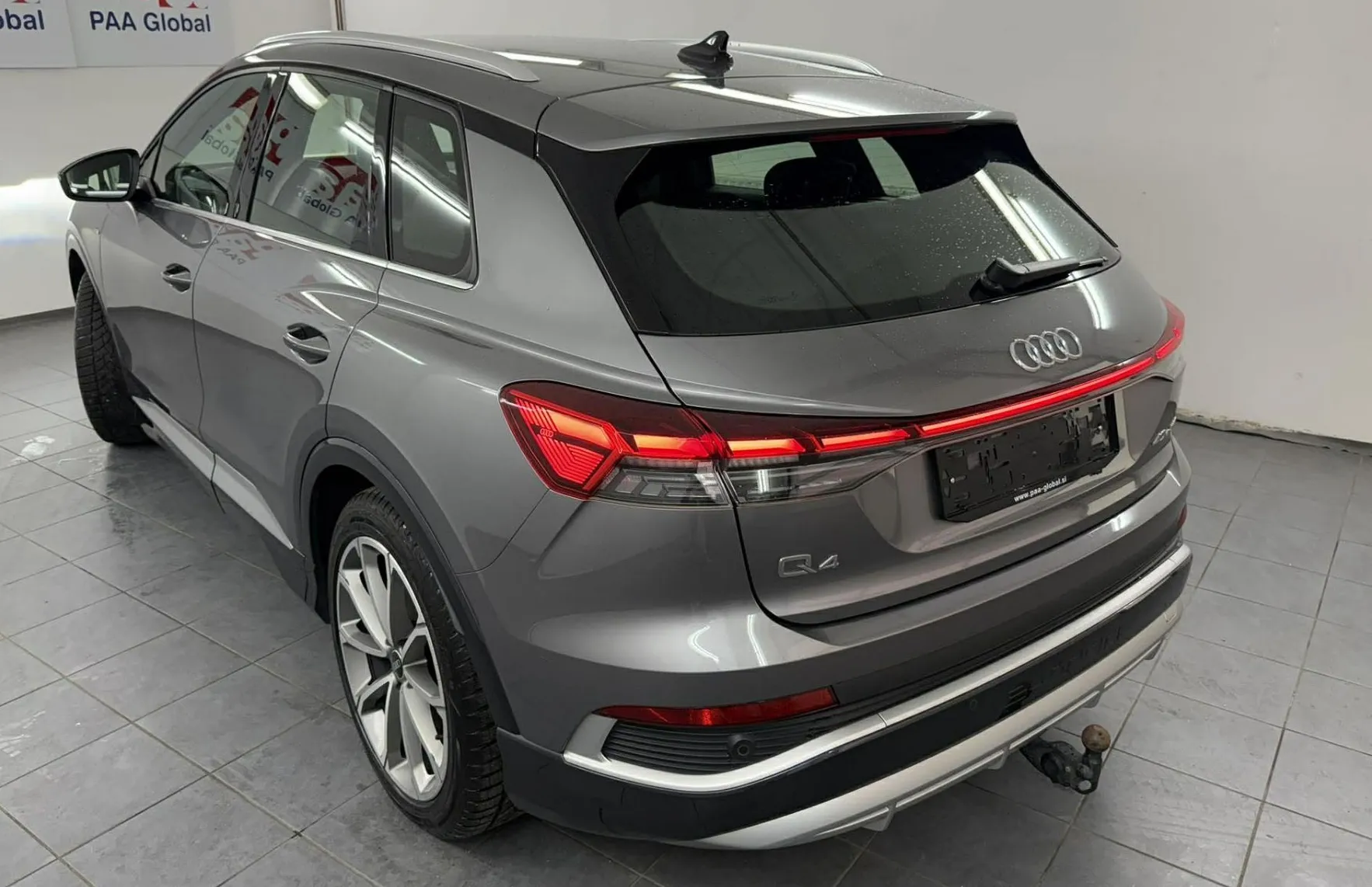 Zunanja slika - Audi Q4 - e-tron  40 e-tron.S line.LUKSENBURG.ACC.KAMER.LED - 3