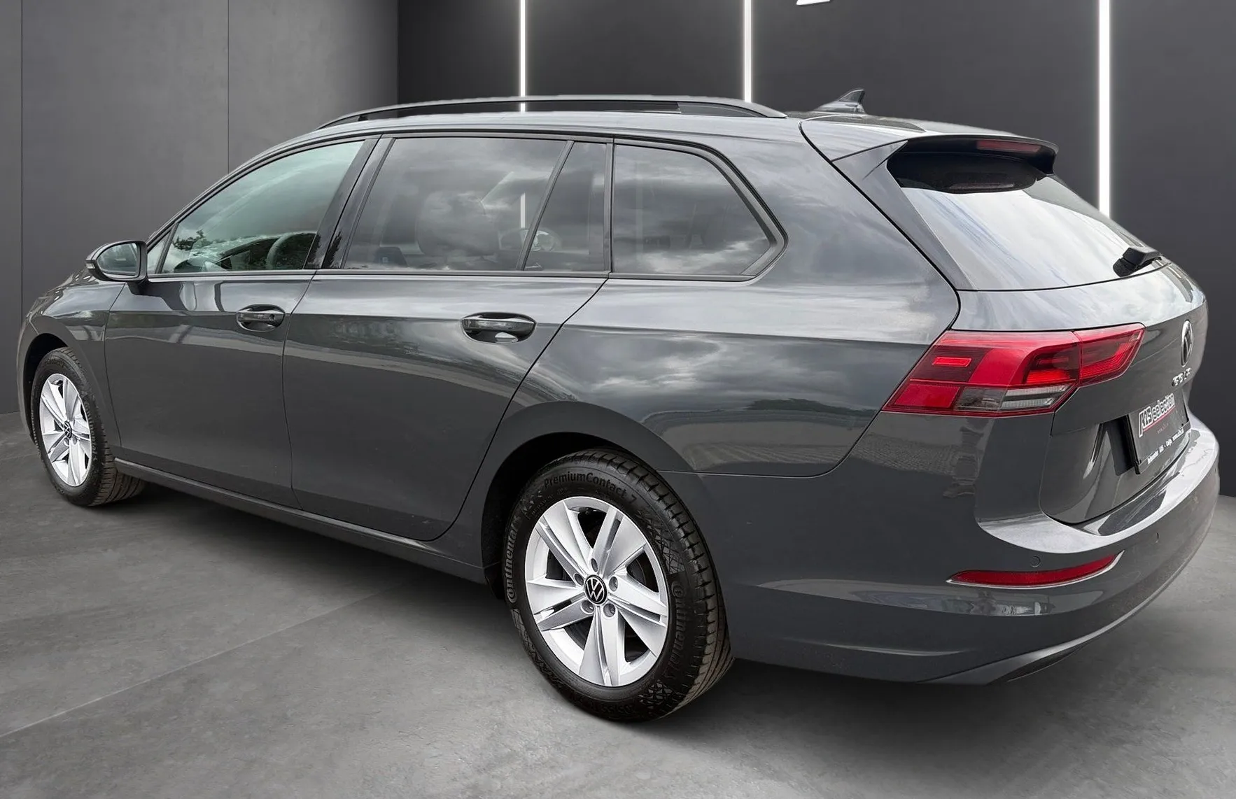 Zunanja slika - VW Golf - Variant 2.0 TDI BMT Life DSG-ACC-LED-Vlečna kljuka-Masaža - 4