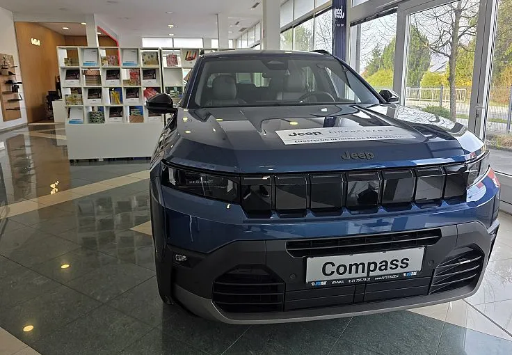 Zunanja slika - Jeep Compass - 1.2 DCT6 e-Hybrid 107kW FIRST EDITION - 1