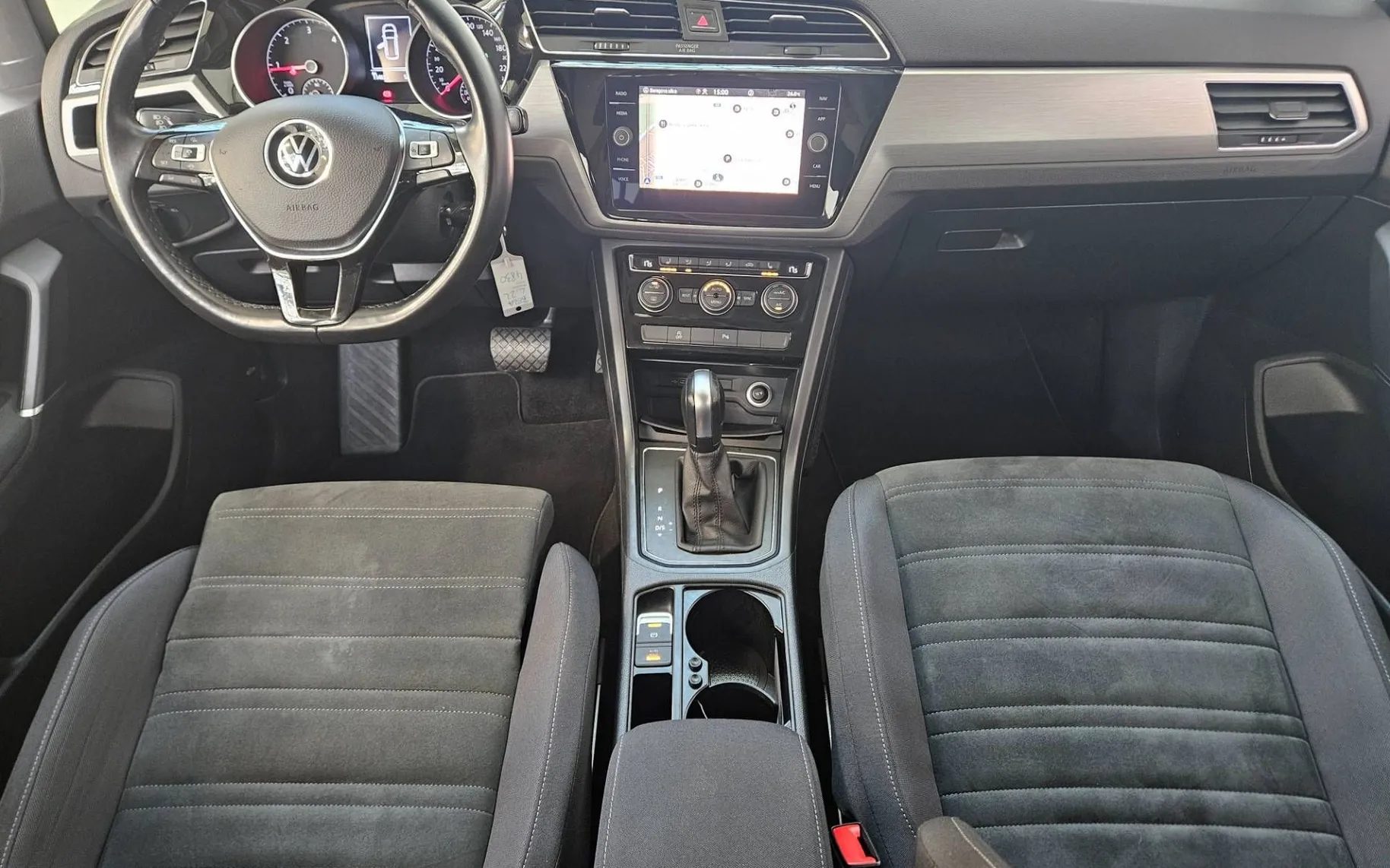 Zunanja slika - Volkswagen Touran - 2.0 TDI BMT DSG - 6
