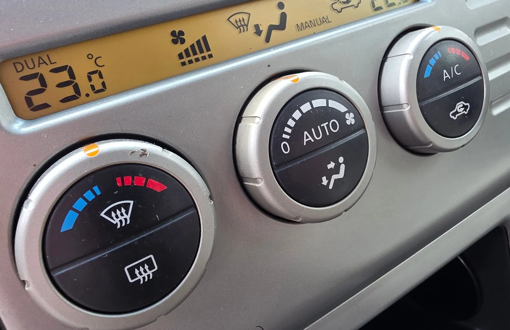 Zunanja slika - Nissan Pathfinder - 2.5 dCi 7 SEDEŽEV-ALU-KLIMA-4X4-SLOVENSKI - 16