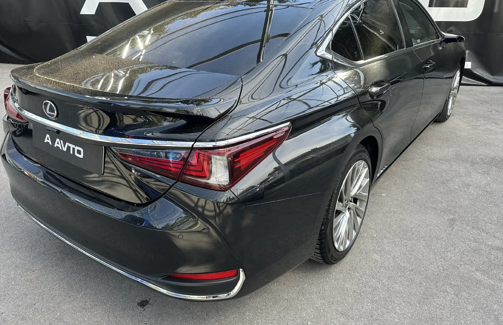 Zunanja slika - Lexus ES - 300h Luxury Avt.+DIGI PAKET-KOT NOV... - 6