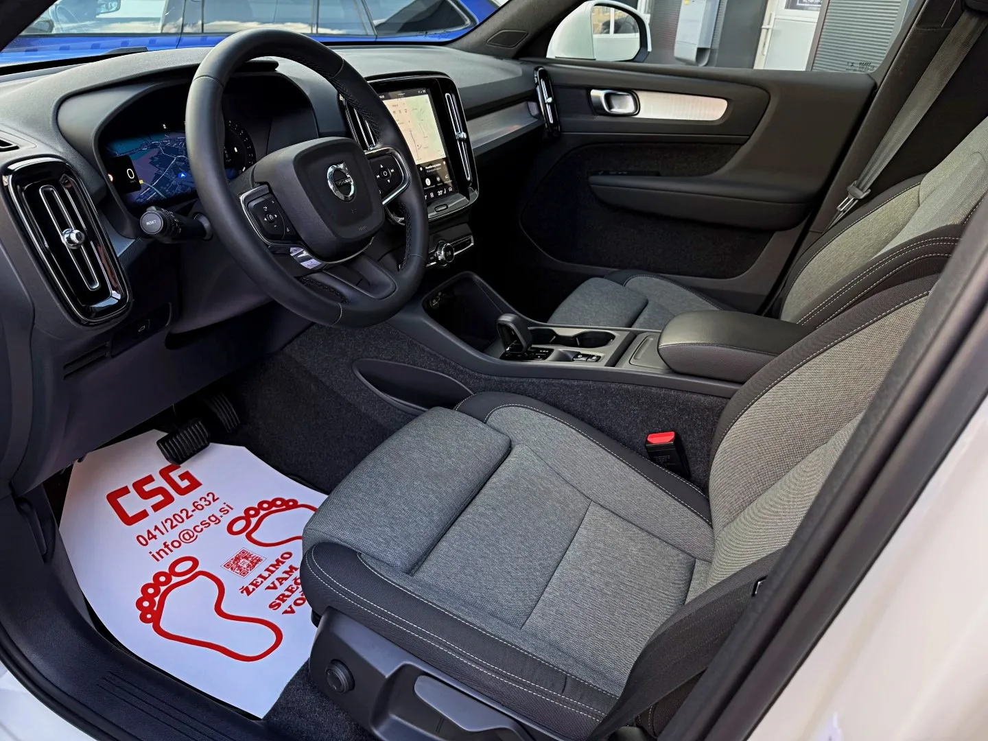 Zunanja slika - Volvo XC40 - B3P Nordic Core Avt. - 8