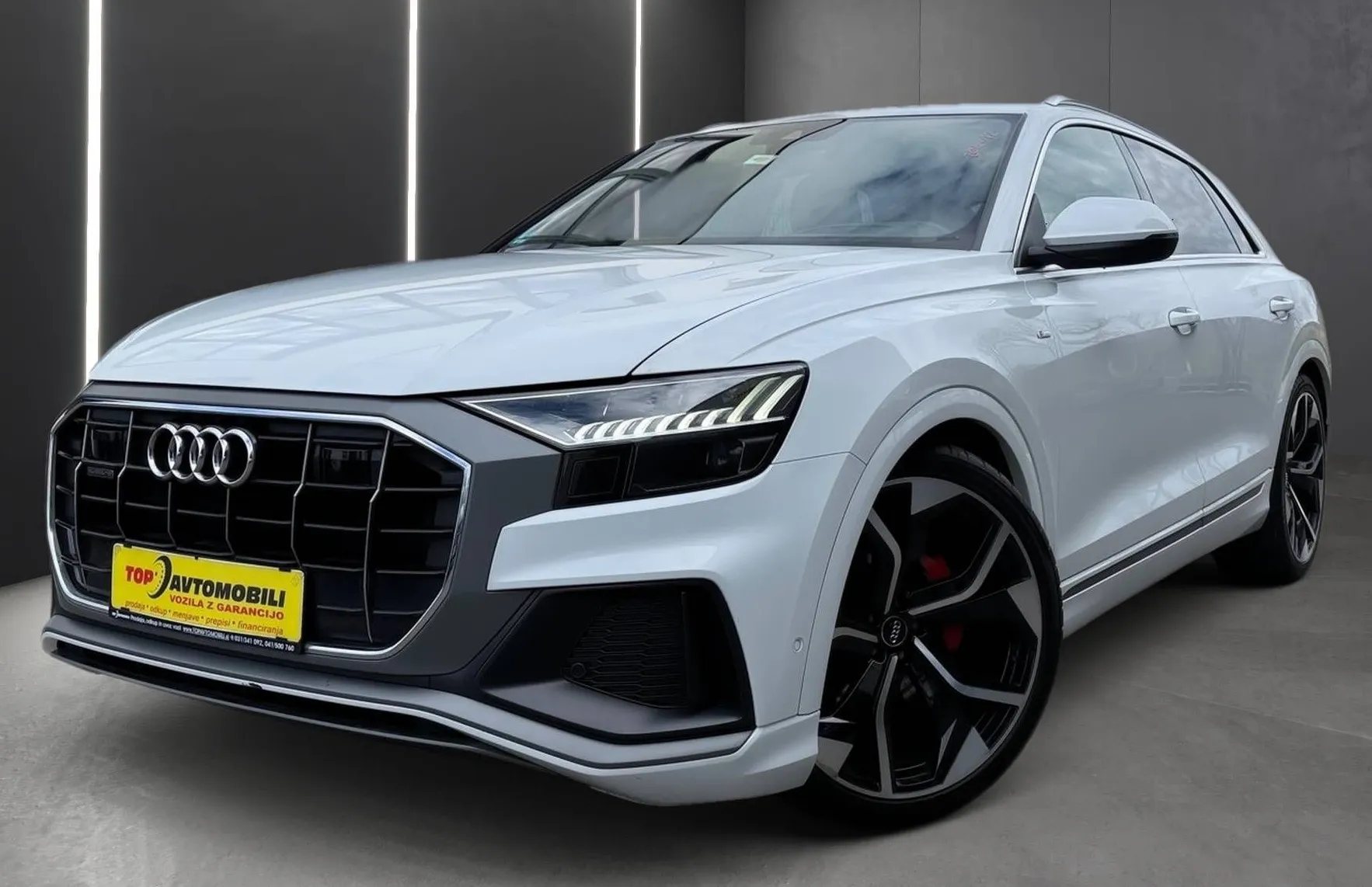 Zunanja slika - Audi Q8 - 50 TDI QUATTRO S-LINE MATRIX PERLA BELA HEAD UP - 1