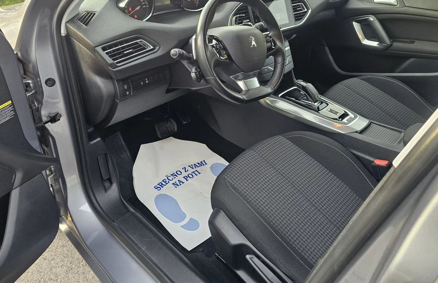 Zunanja slika - Peugeot 308 - SW 1.5 BlueHDi 130 Pack Avt.|2xpdc|alu|navi|led - 7
