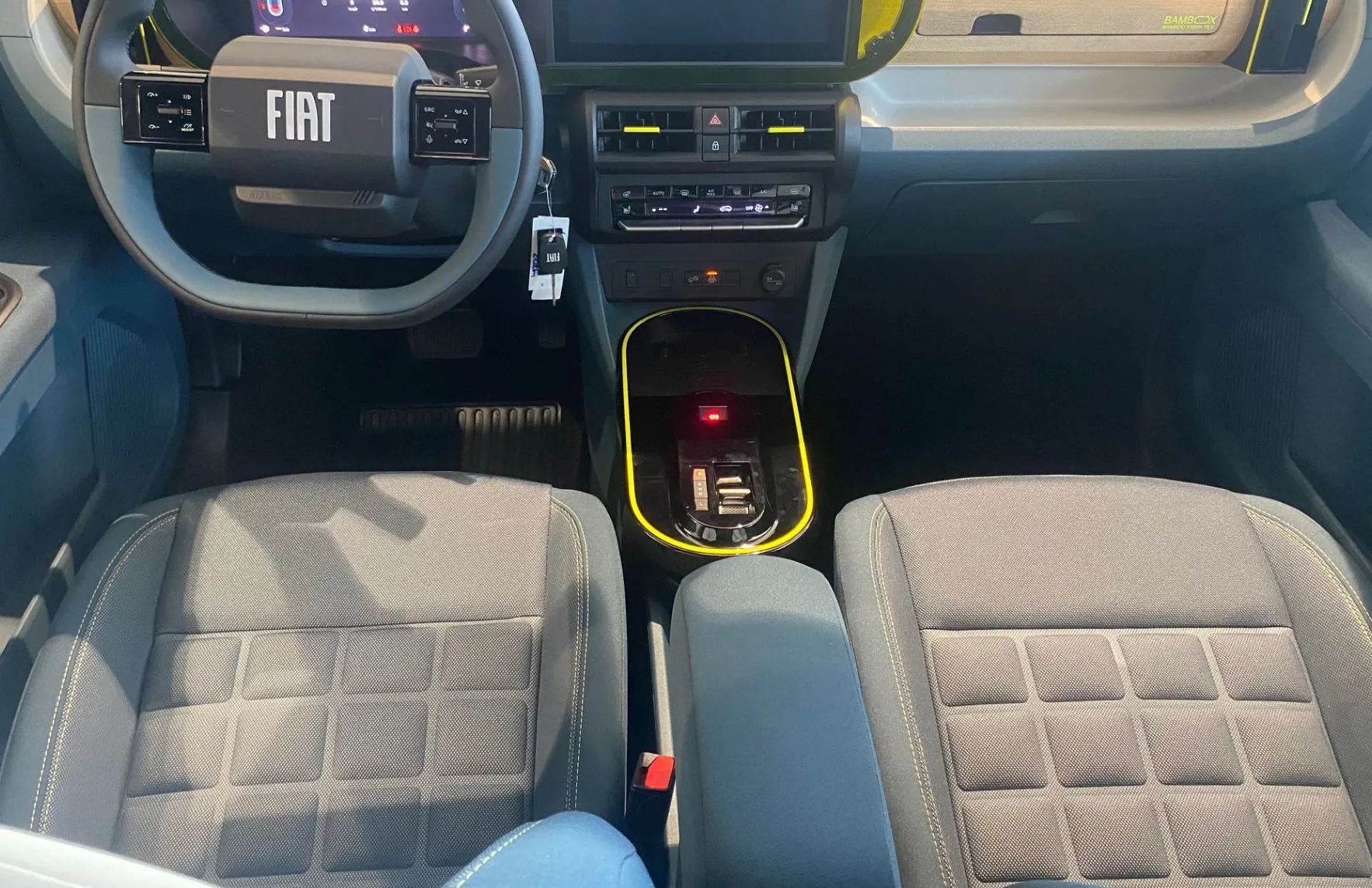 Zunanja slika - Fiat Grande Panda - 1.2 E-DCT6 110 LaPrima - 6