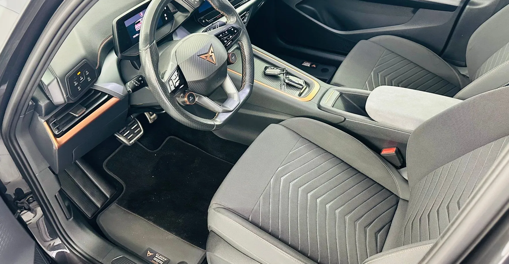 Zunanja slika - Cupra Born - Berline 230ch.170 kw.KAMERA.NAVI.LED.82 KW BATERIJ - 2