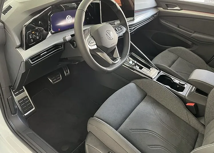 Zunanja slika - VW Golf - 1.5 eHybrid DSG Style 150kW - 204 KM - 4