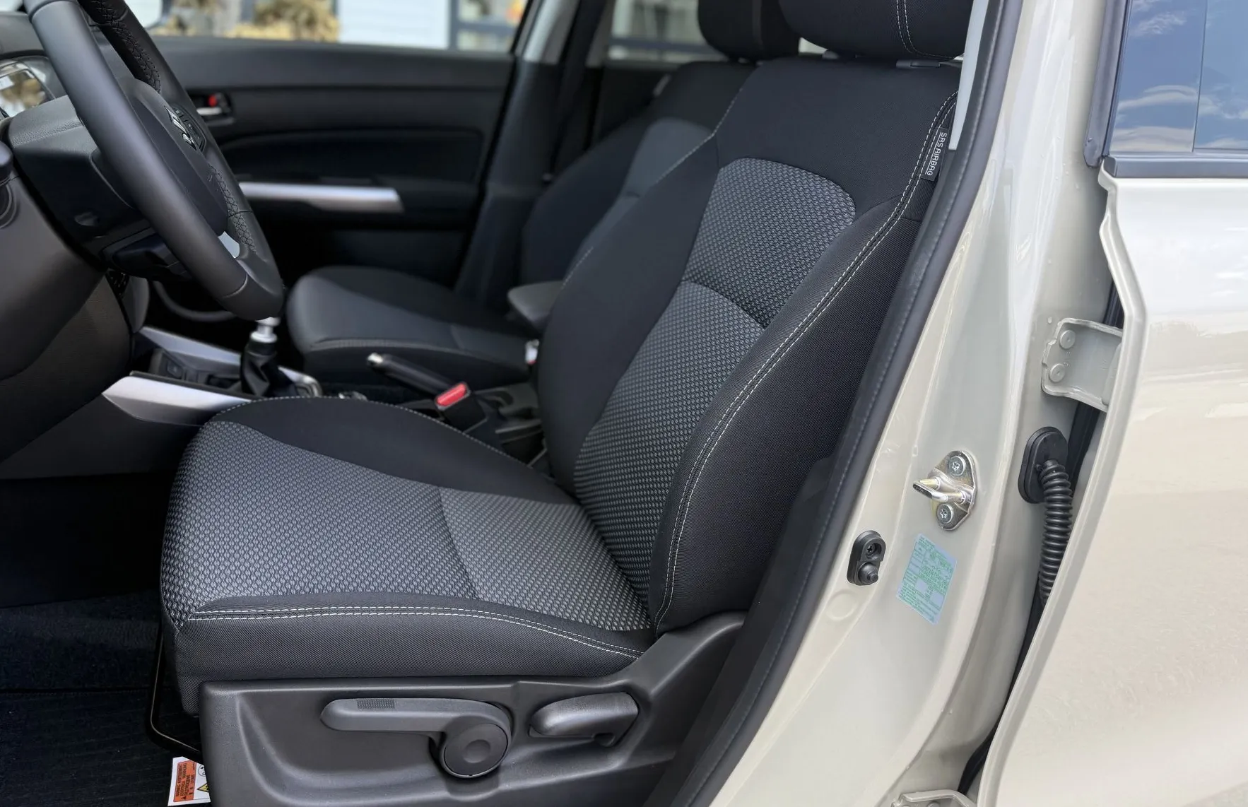 Zunanja slika - Suzuki Vitara - 1.4 BOOSTERJET HYBRID PREMIUM ALLGRIP - 2