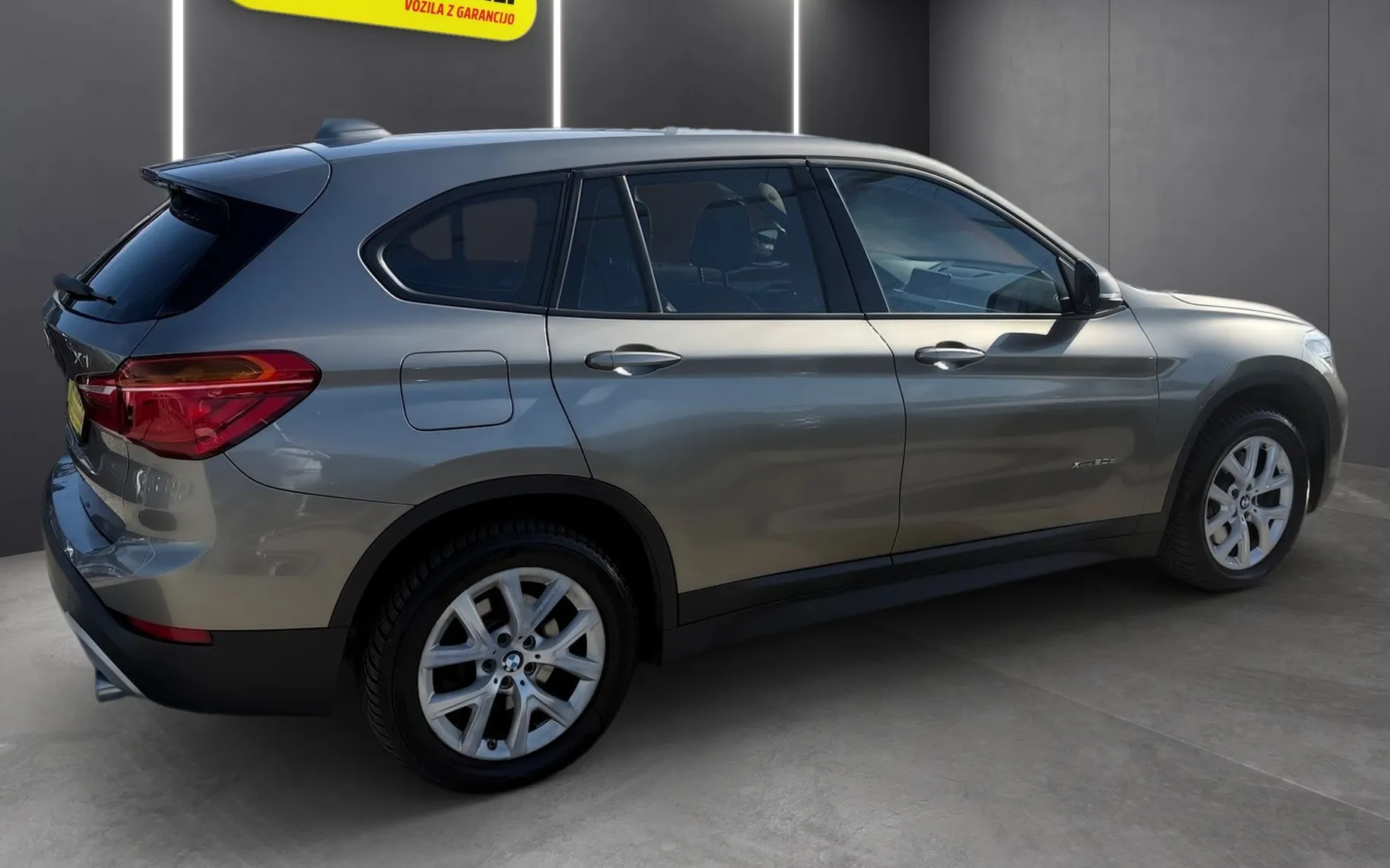 Zunanja slika - BMW X1 - serija :  xDrive20d HEAD-UP FULL LED NAVI PDC USNJE - 7