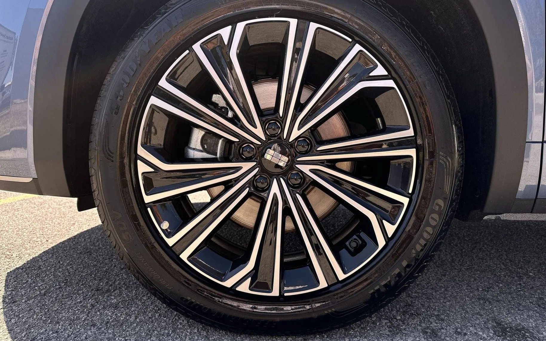 Notranja slika - Geely StarRay EM-i - Plug-In Hybrid 1.5 Max Avt. - 7
