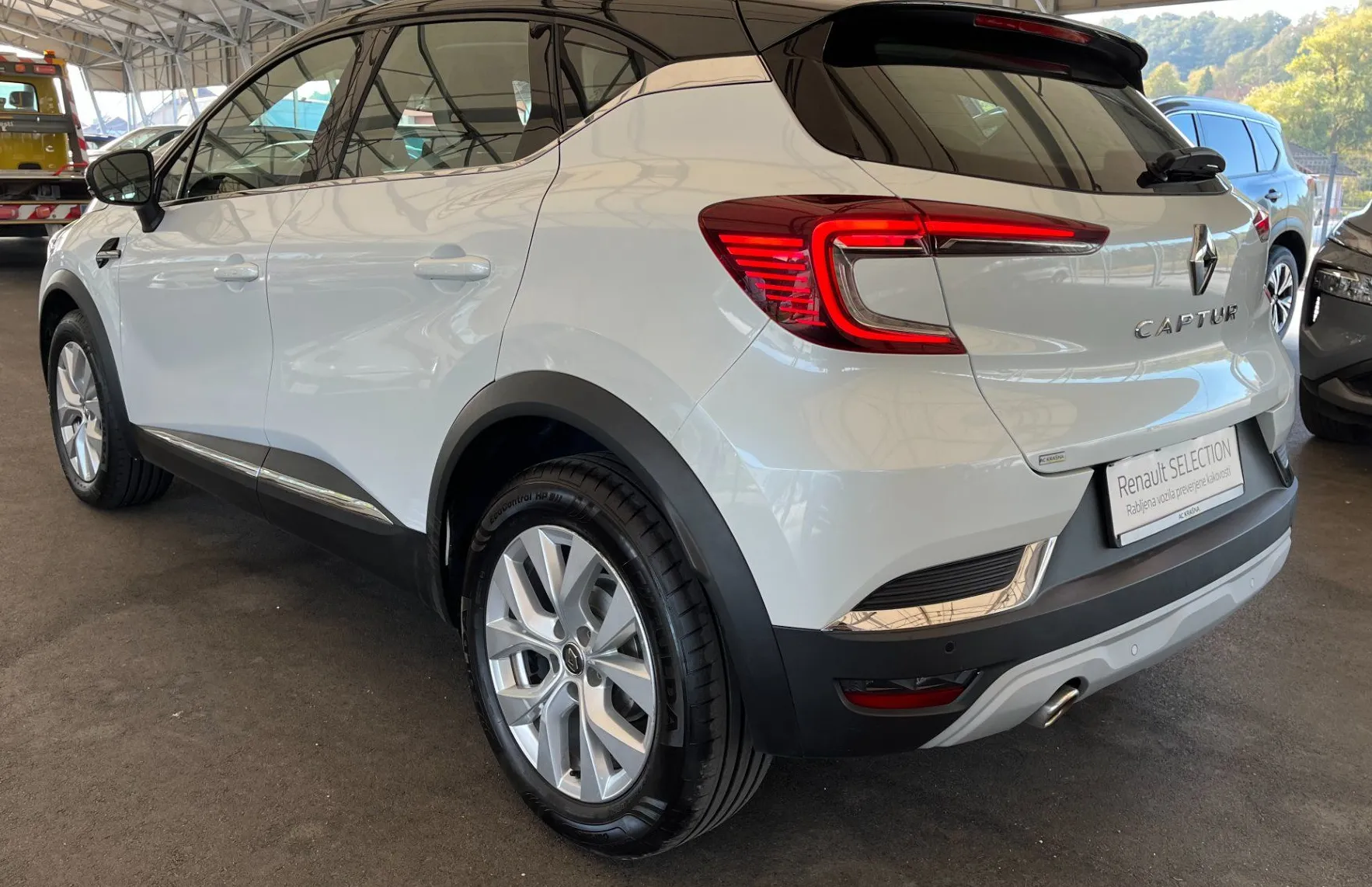 Zunanja slika - Renault Captur - TCe 90 Intens - 1. LASTNICA - SLOVENSKI - 6