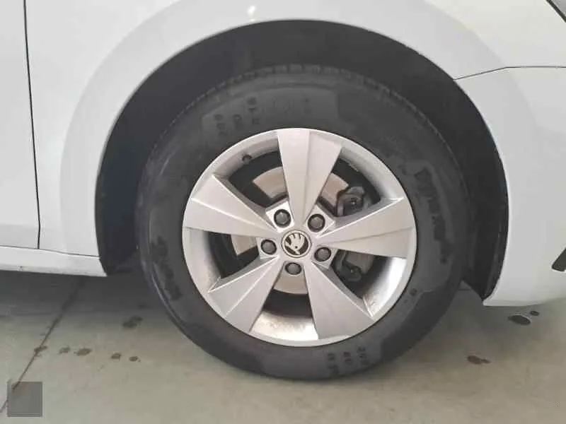 Zunanja slika - Škoda Octavia - 2.0 TDI EVO 110KW EXECUTIVE.NAVI.TOP.. - 11