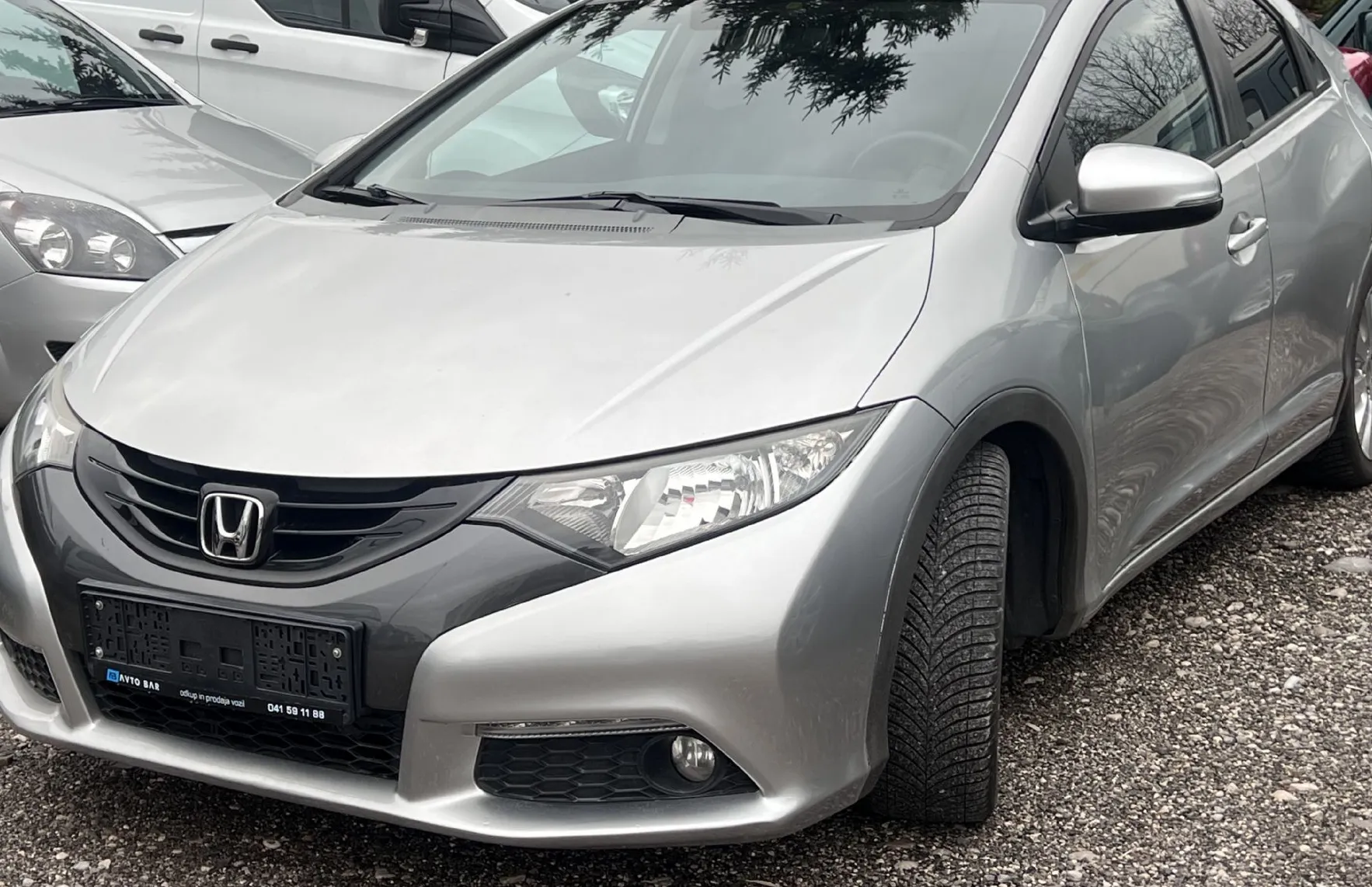 Zunanja slika - Honda Civic - 1.4 i-VTEC+ALU+R. KAMERA+TEMP - 2
