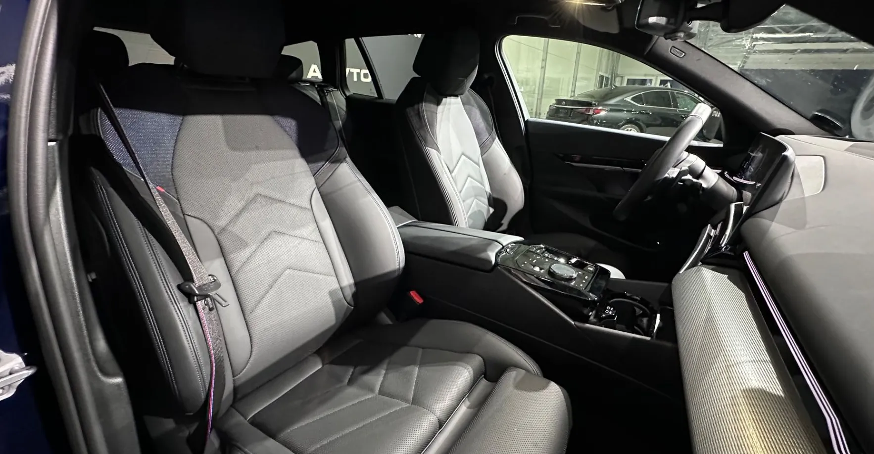 Zunanja slika - BMW Serija 5 - Touring: 540d xDrive Touring-M PRO-ICONIC-HARMAN-VK-20CO - 11