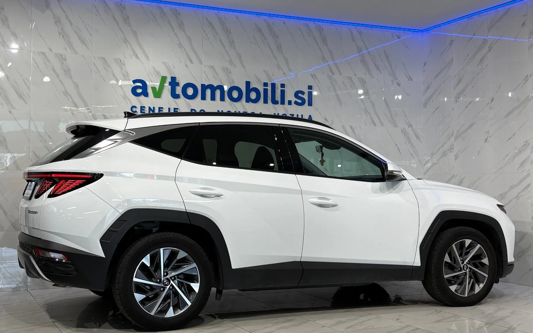 Zunanja slika - Hyundai Tucson - 1.6 T-GDI Slovensko vozilo - Kamera - Garancija - 5