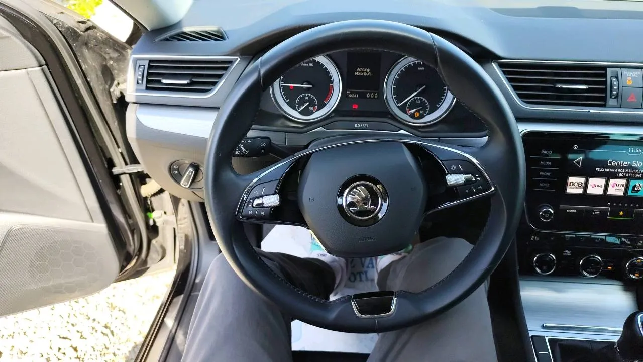 Notranja slika - Škoda Superb - 2.0 TDI - 14