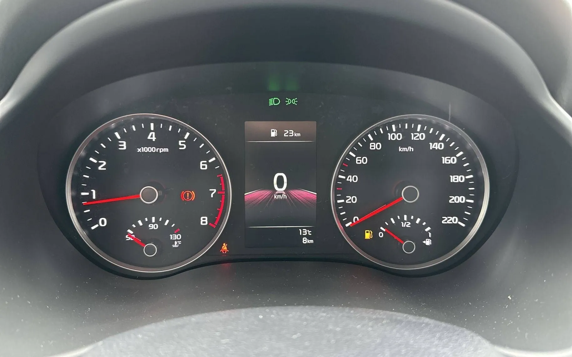Notranja slika - KIA Stonic - 1.2 DPI  LX Urban + AKCIJA ZA VSE KIA MODELE... - 15