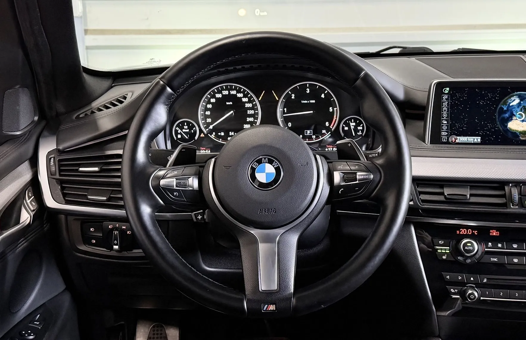 Zunanja slika - BMW X5 - serija : XDRIVE - PANO - HUD - GRET. SED. - KLJUKA - KAME - 11