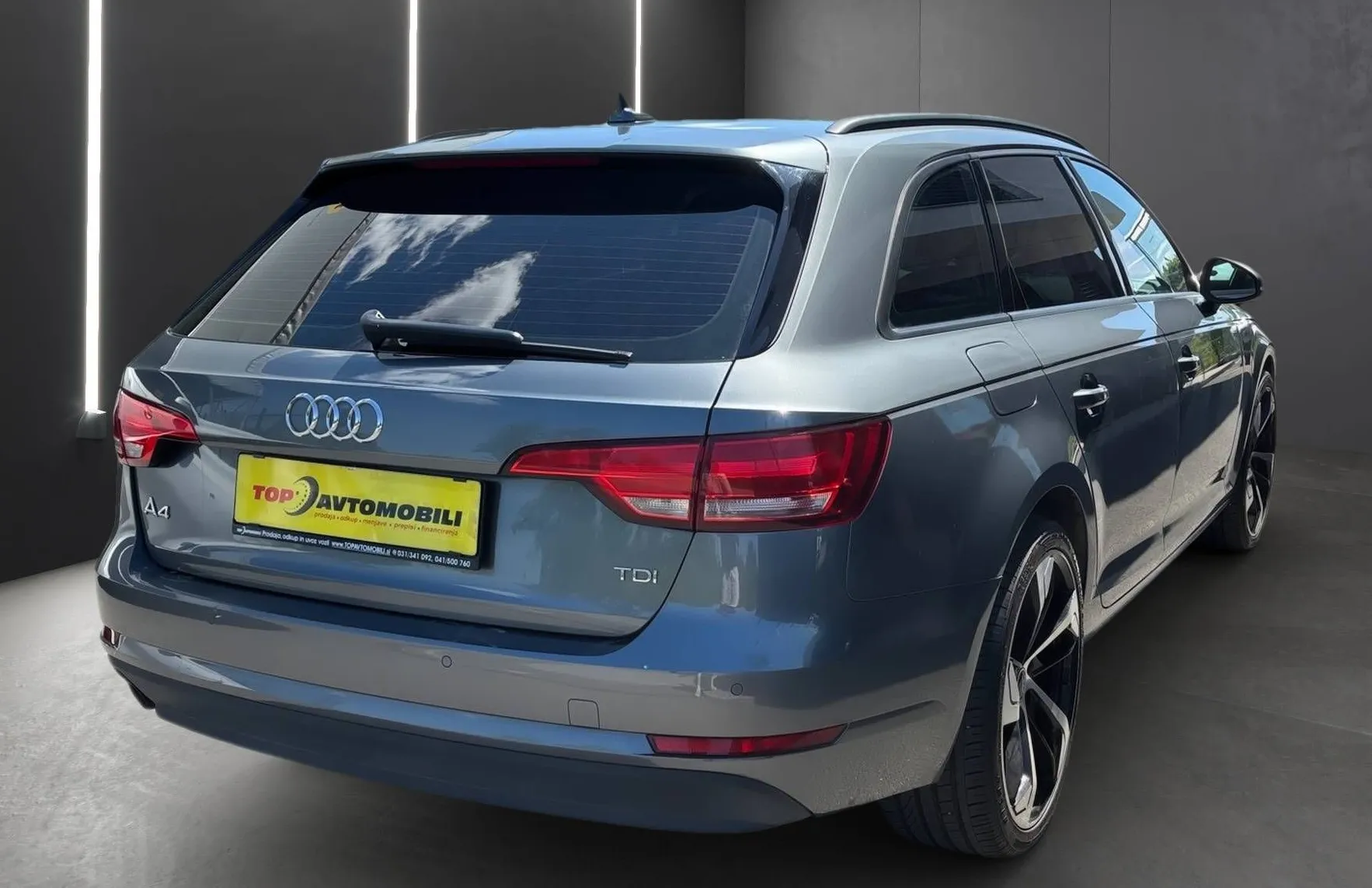 Zunanja slika - Audi A4 - Avant 2.0 TDI LED NAVI TEMP PDC GR.SEDEŽEV KLIMA ITD... - 8