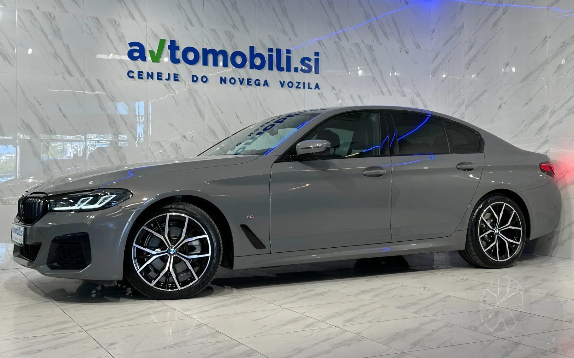 Zunanja slika - BMW serija 5: - 520d |xDrive|M|Laser|ACC|Kamera|HUD|Memory|Gretje| - 2