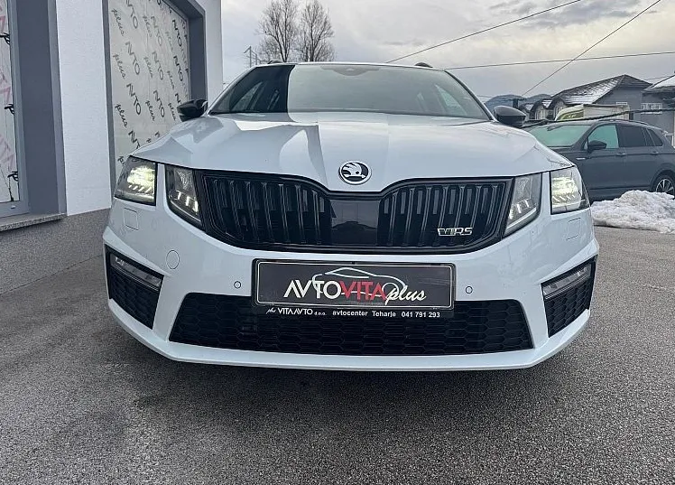 Zunanja slika - Škoda Octavia - RS 2.0 TDI DSG  kW 4X4 Virtual Navi Radar Kamera - 2