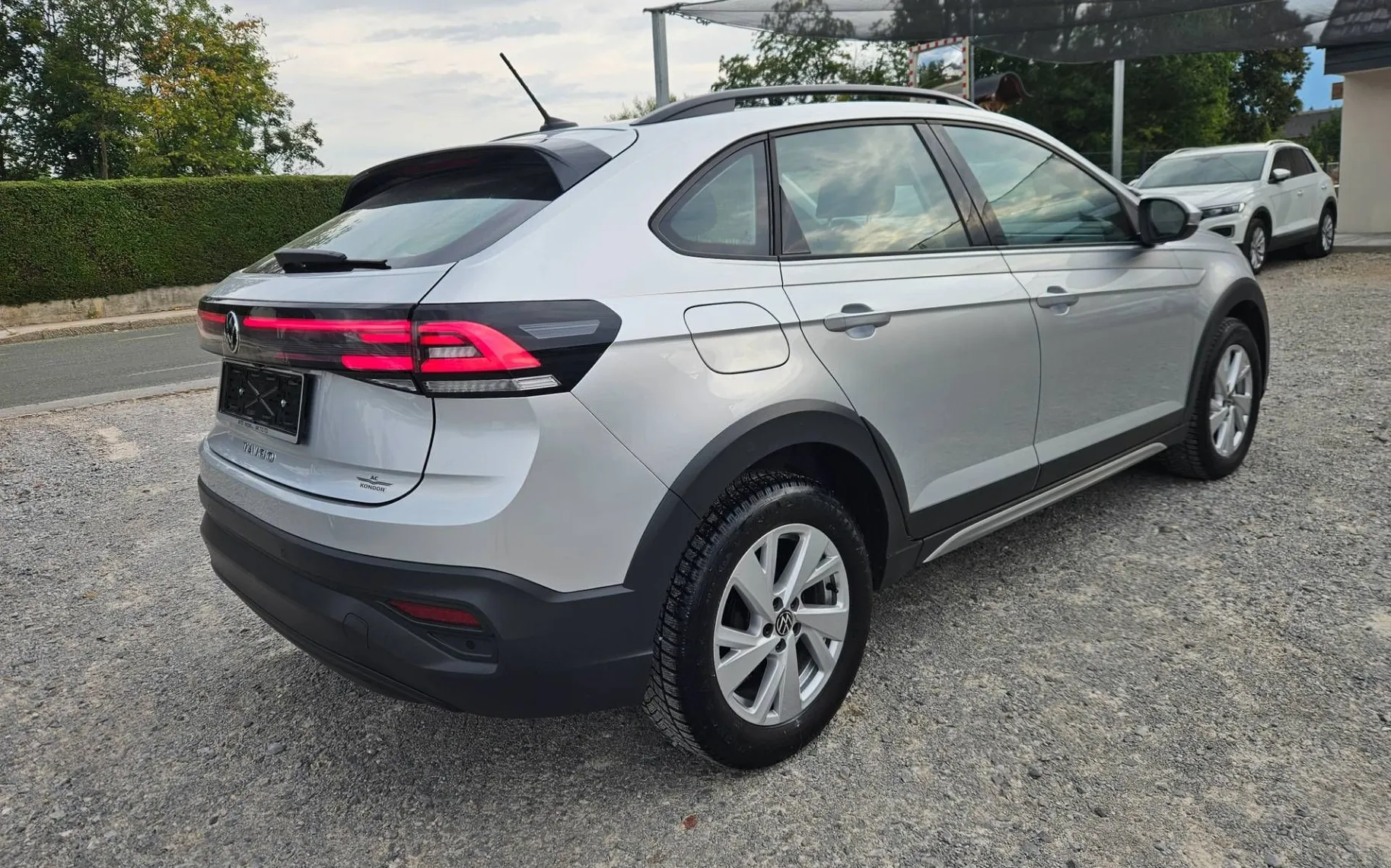 Zunanja slika - Volkswagen Taigo - 1.0 TSI 1.LASTNIK SLO VIRTUAL KAMERA... - 4